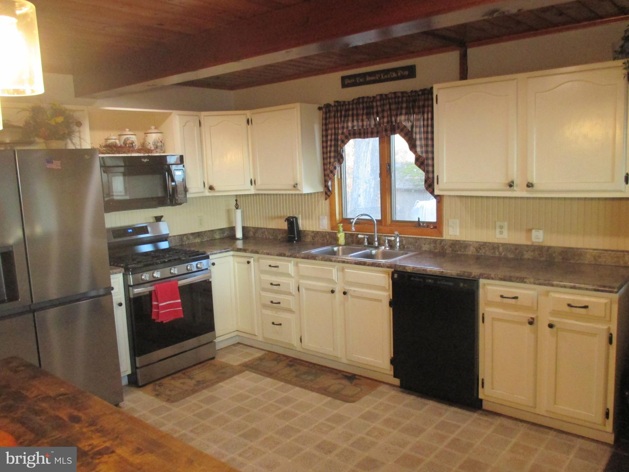 SHORT GAP AREA - Residential