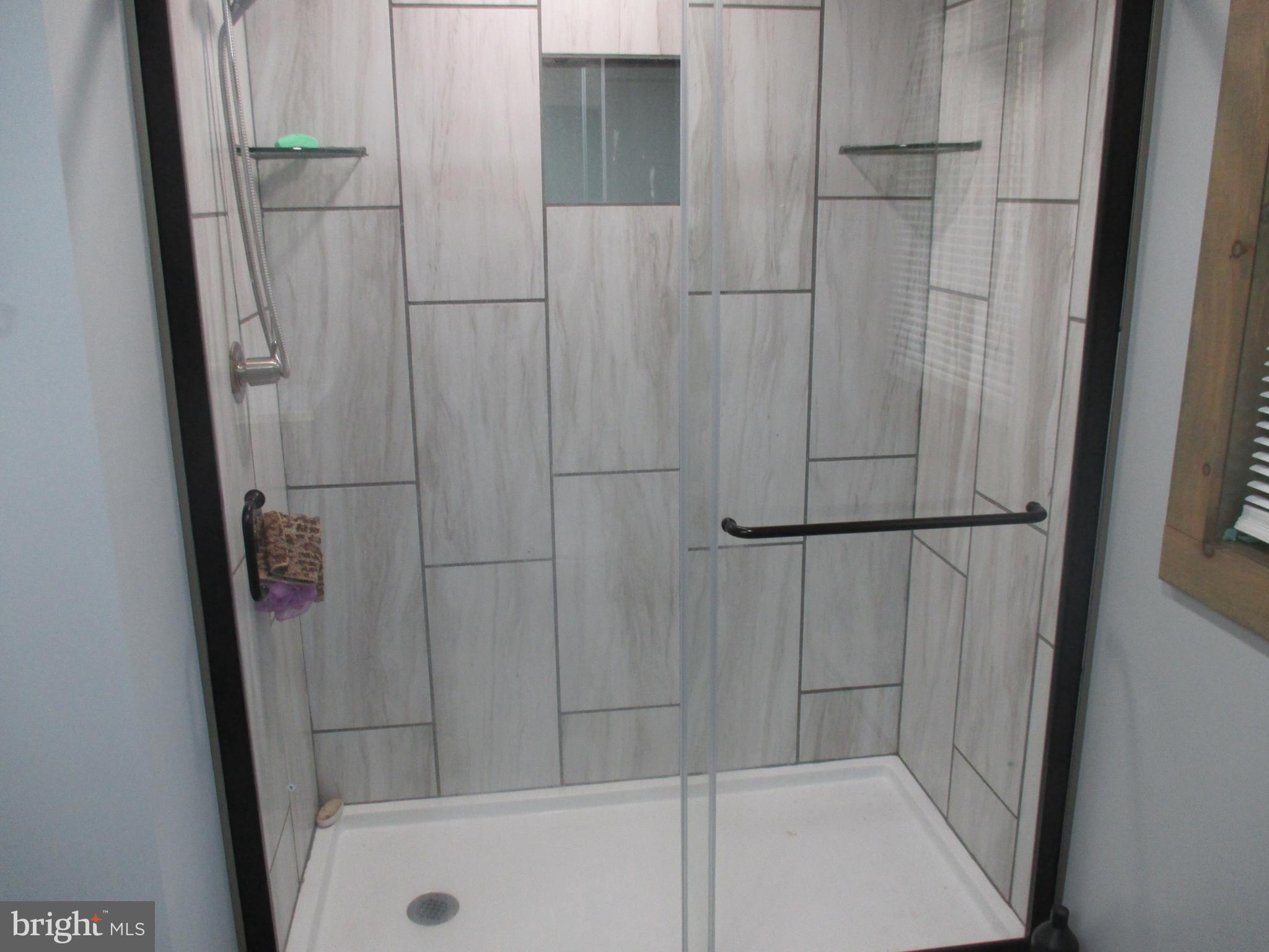 SHORT GAP AREA - Residential