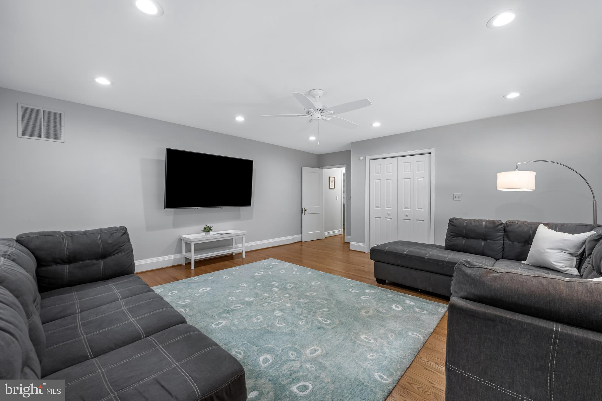 TOWSON - Residential