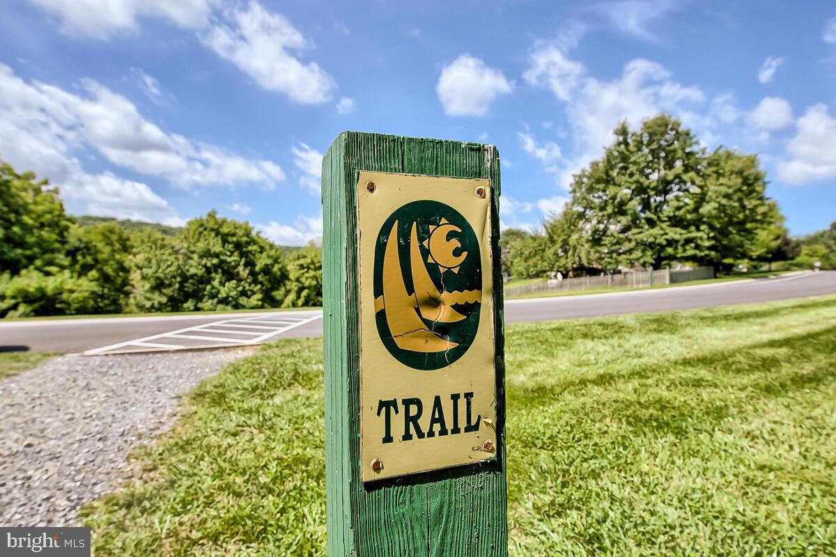 WOODRIDGE AT LAKE LINGANORE - Residential