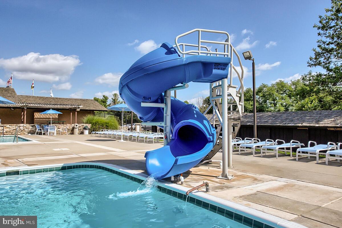 WOODRIDGE AT LAKE LINGANORE - Residential