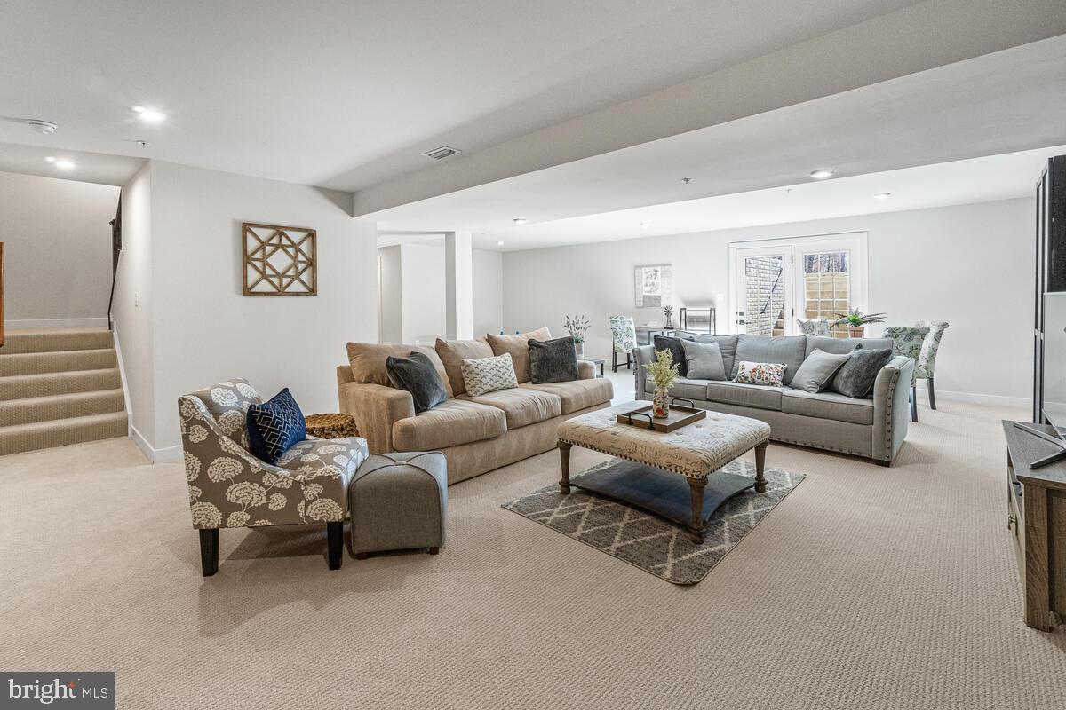 WOODRIDGE AT LAKE LINGANORE - Residential