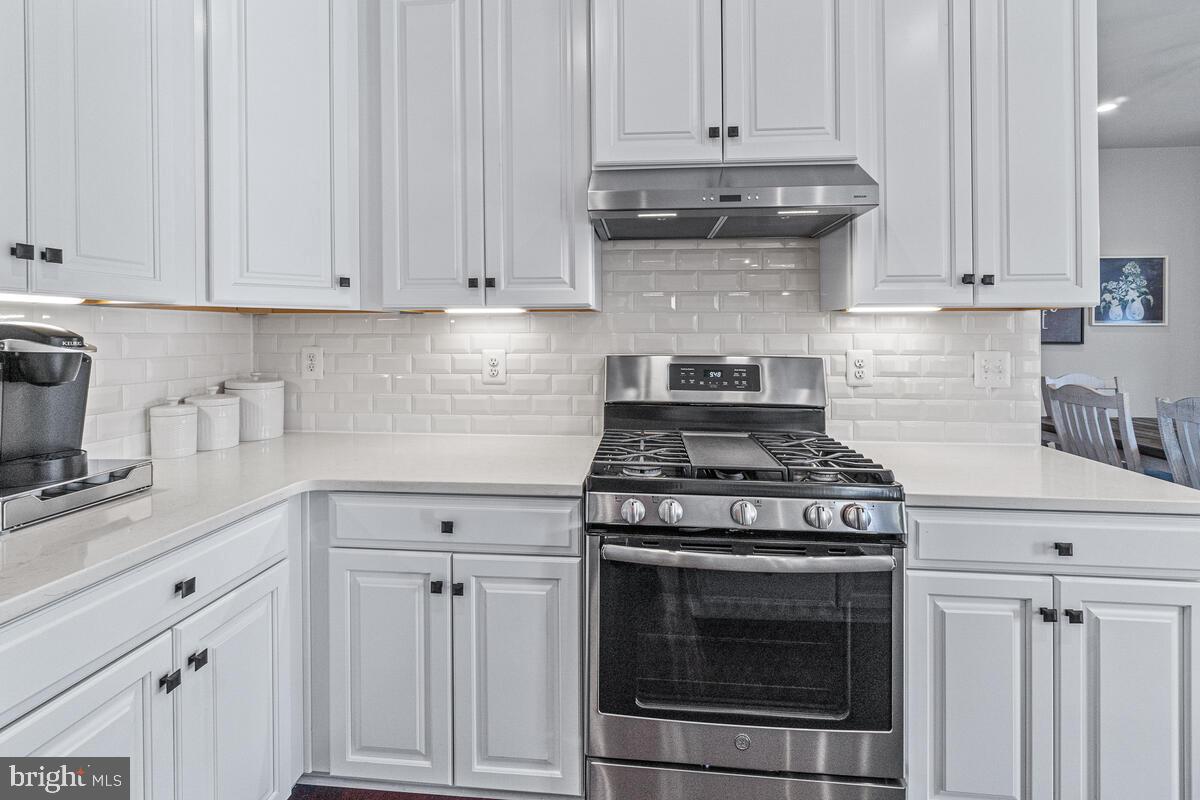 WOODRIDGE AT LAKE LINGANORE - Residential