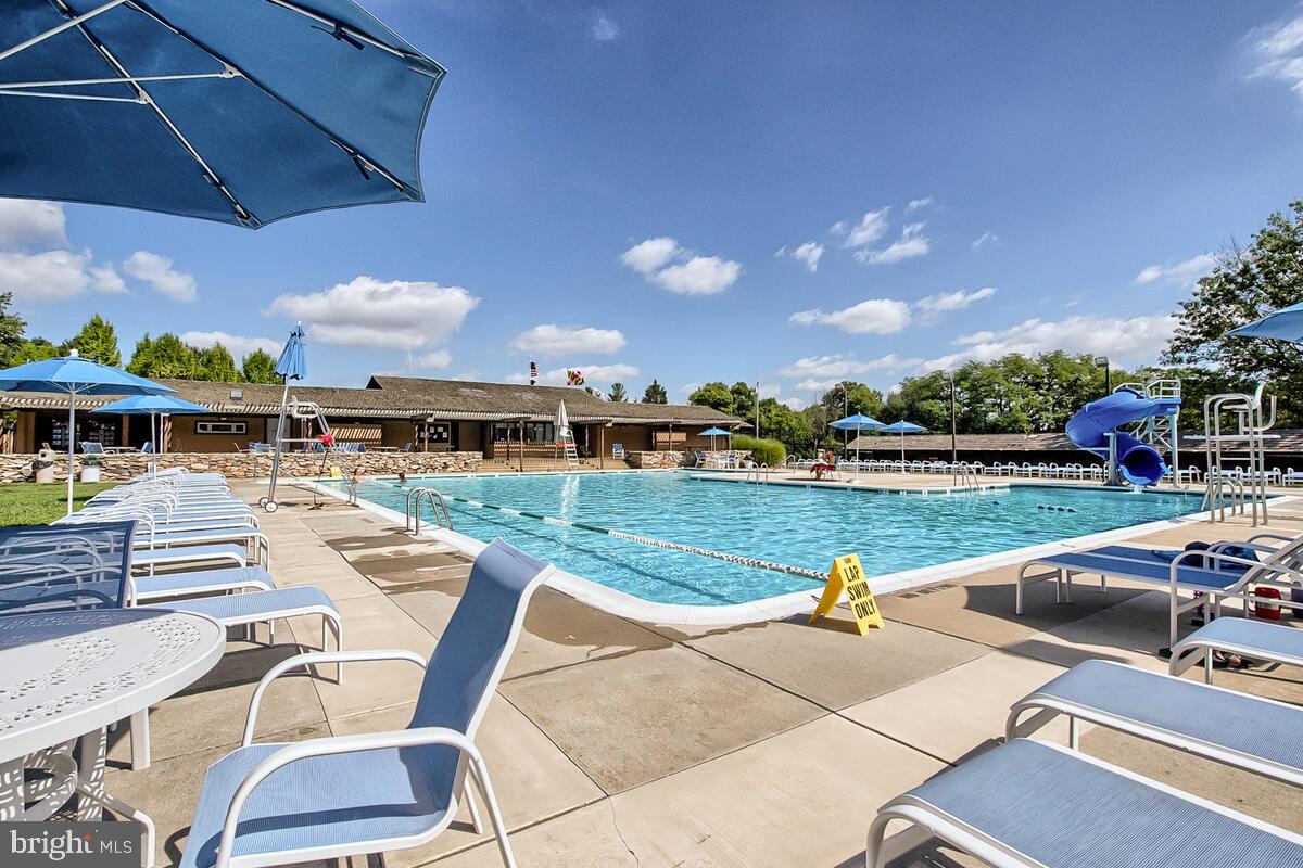 WOODRIDGE AT LAKE LINGANORE - Residential