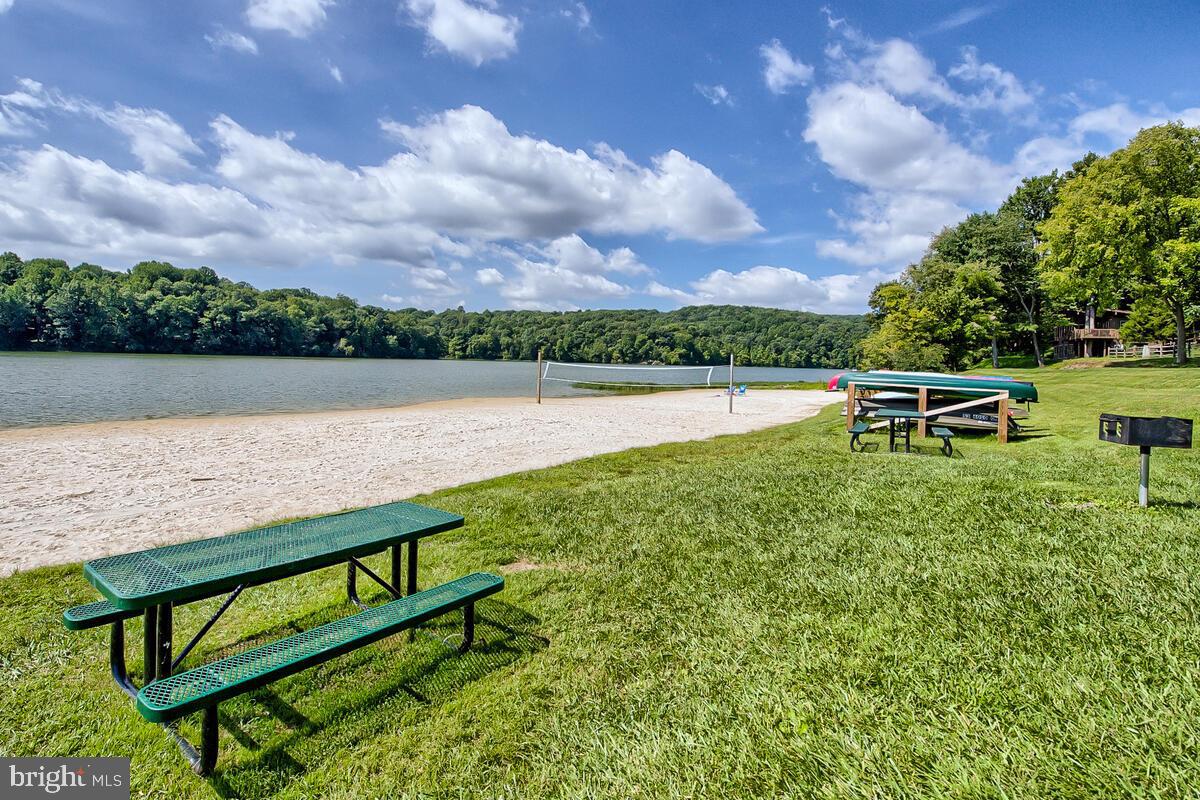 WOODRIDGE AT LAKE LINGANORE - Residential