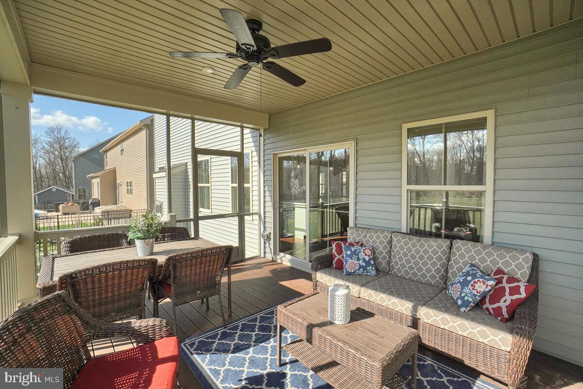 WOODRIDGE AT LAKE LINGANORE - Residential