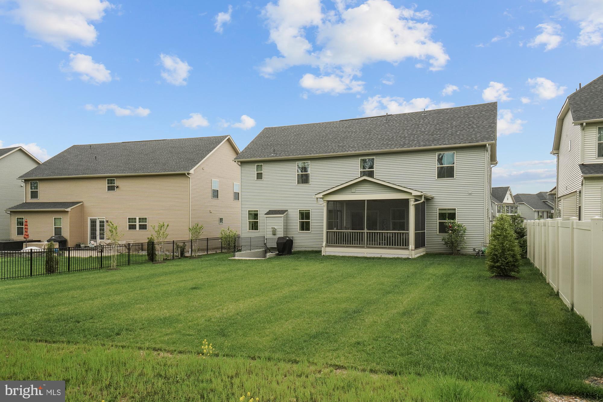 WOODRIDGE AT LAKE LINGANORE - Residential