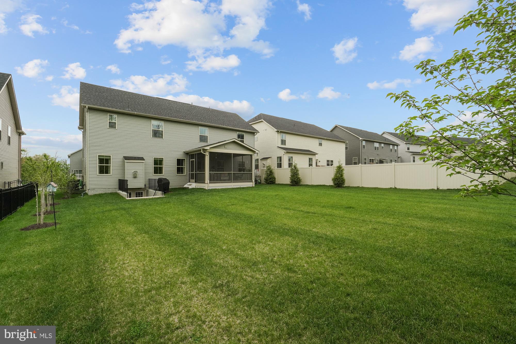 WOODRIDGE AT LAKE LINGANORE - Residential