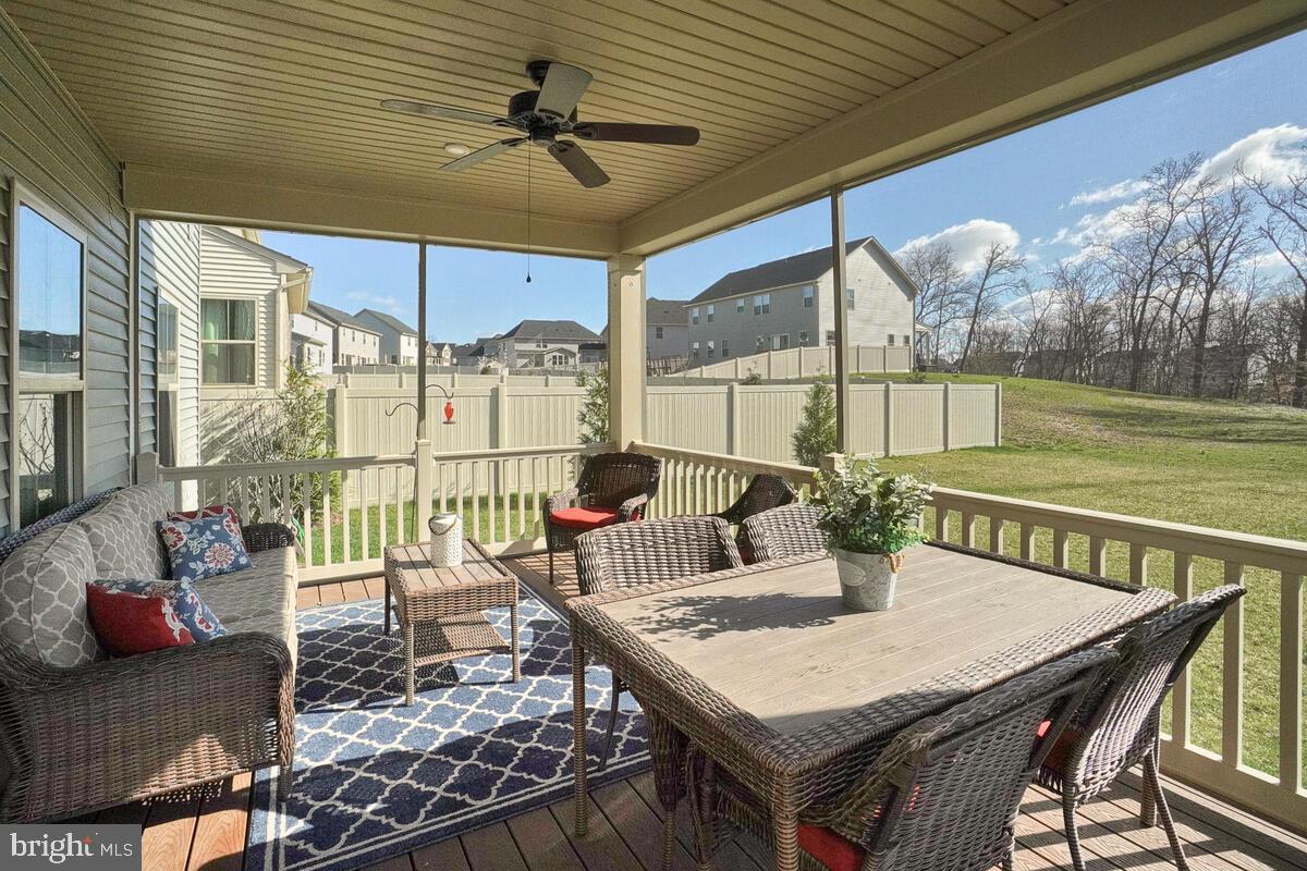 WOODRIDGE AT LAKE LINGANORE - Residential