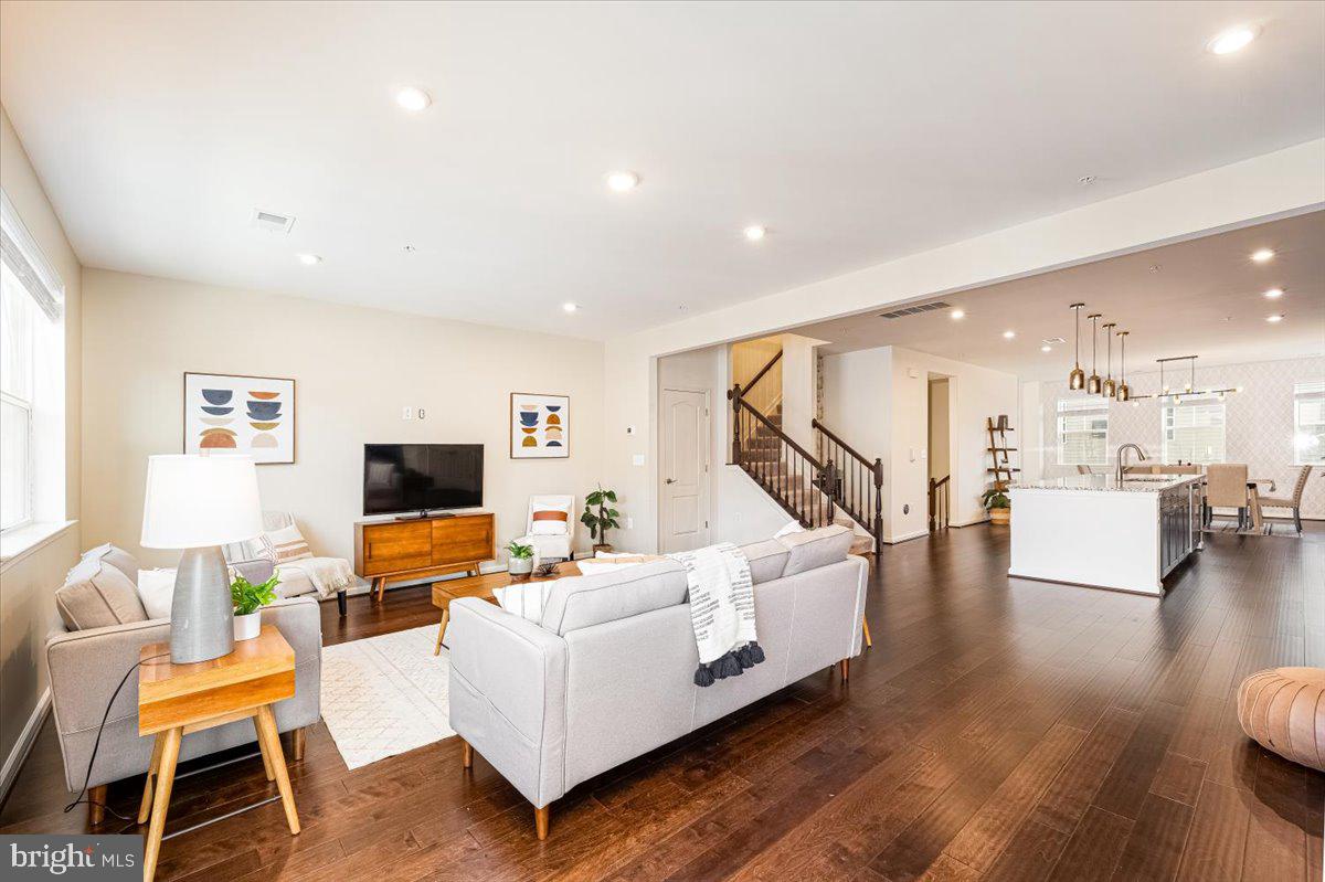 RIVERWALK AT CROFTON - Residential