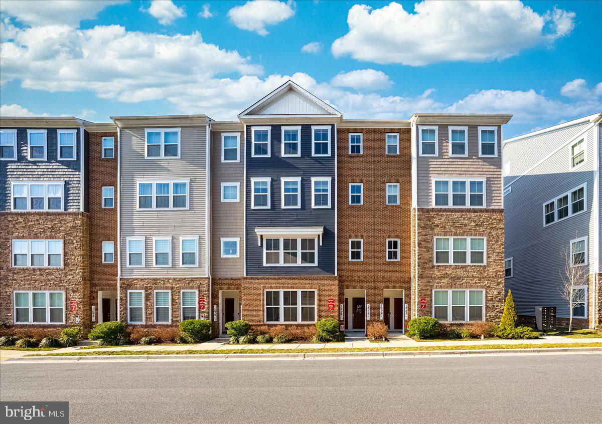 RIVERWALK AT CROFTON - Residential