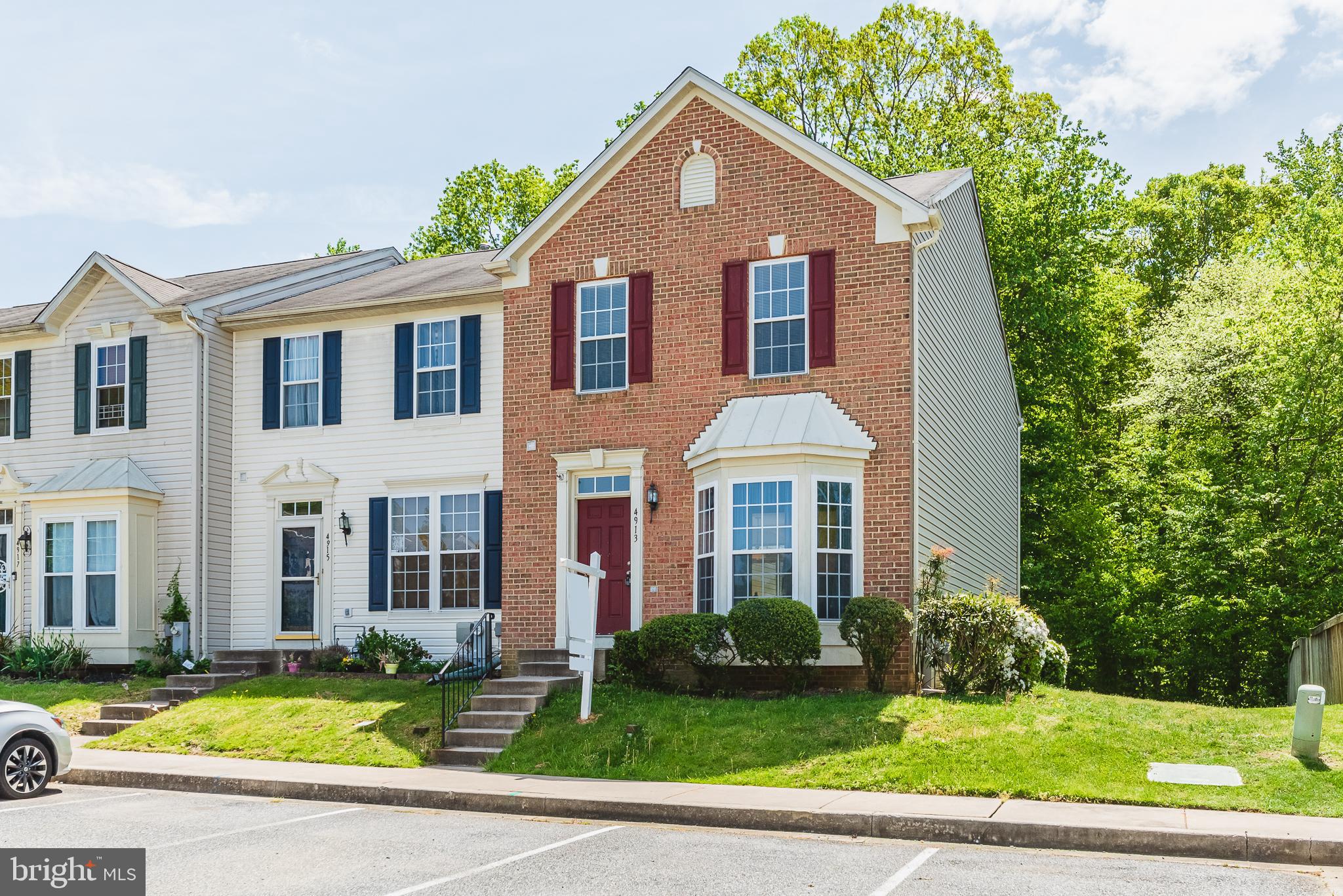 HOLLY WOODS - Residential