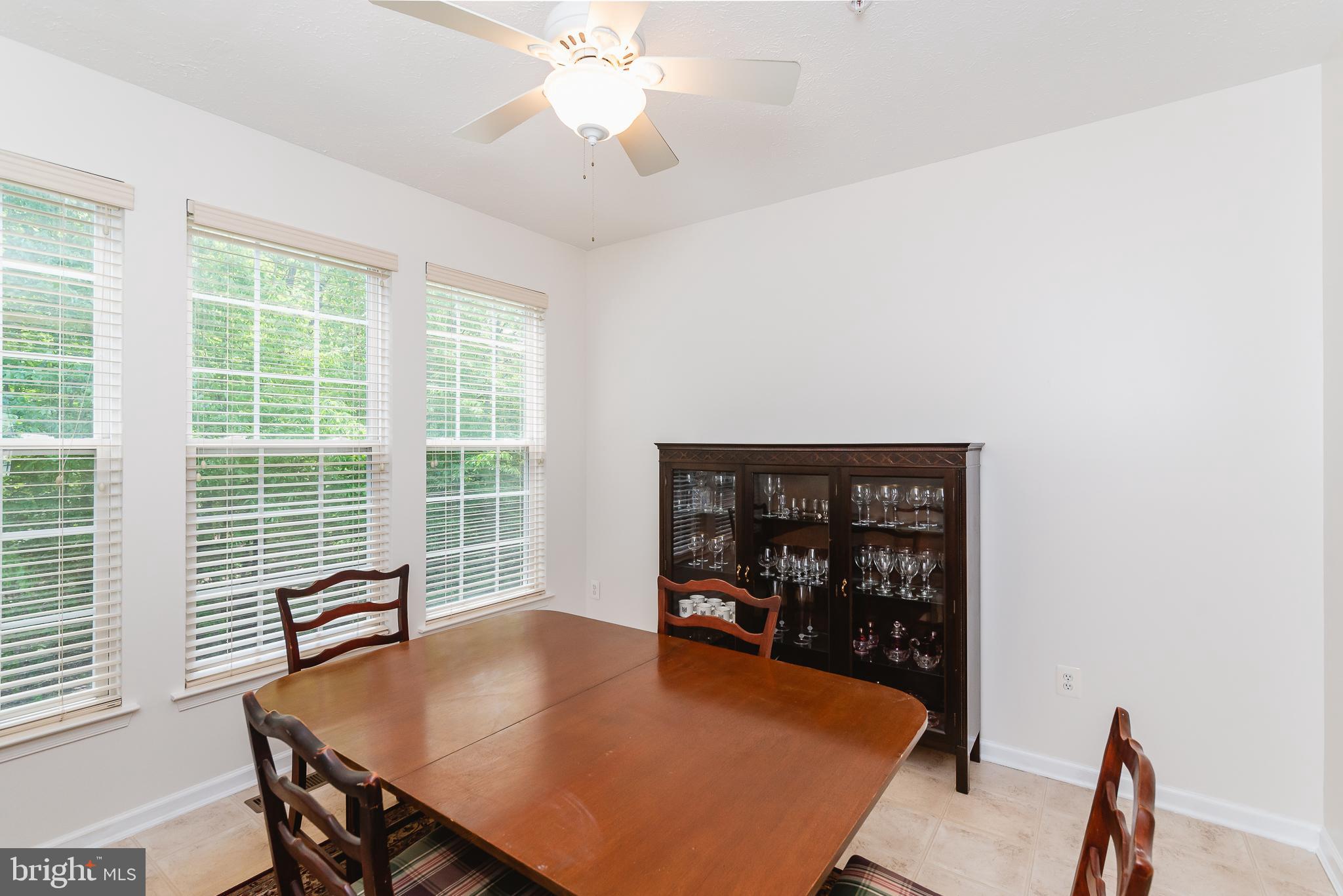 HOLLY WOODS - Residential