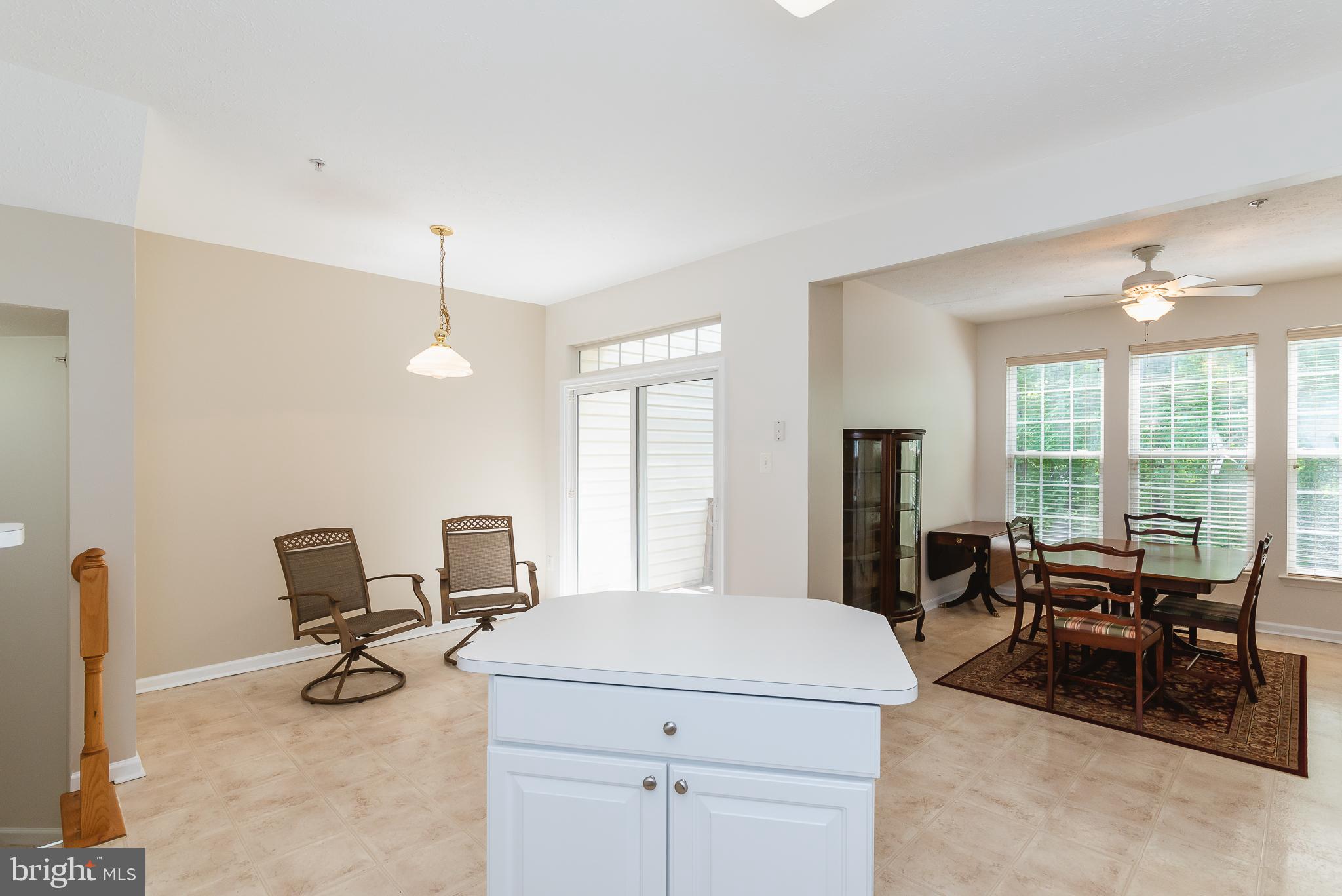 HOLLY WOODS - Residential