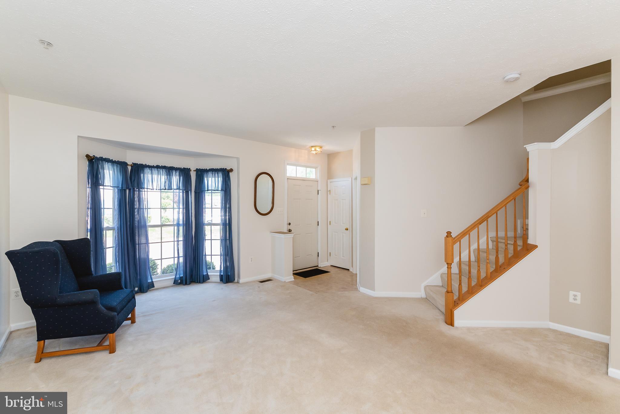 HOLLY WOODS - Residential