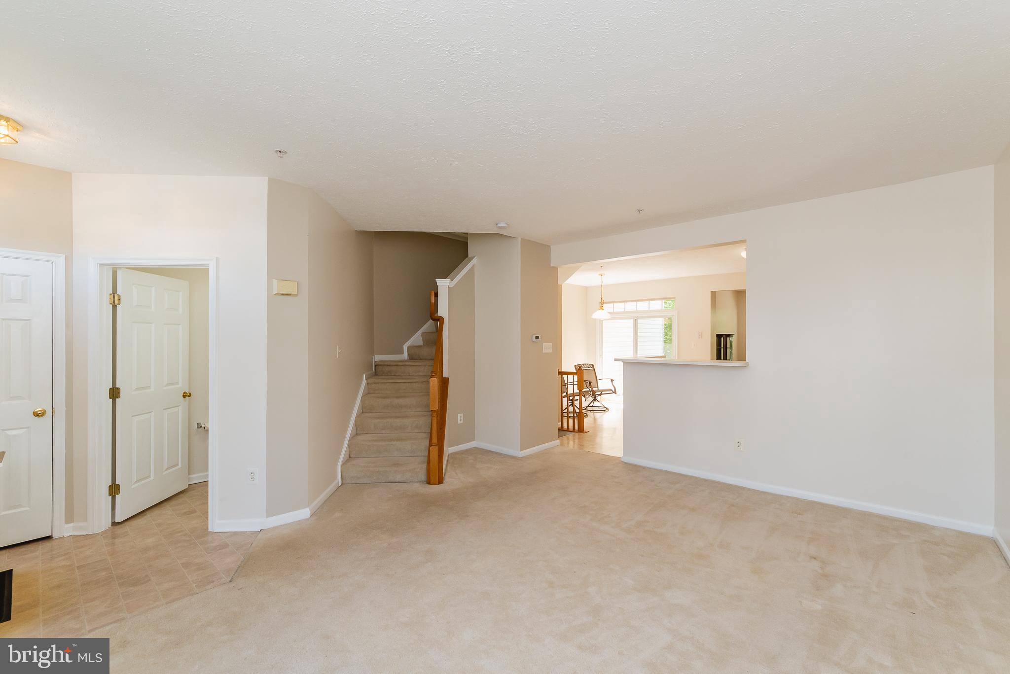 HOLLY WOODS - Residential