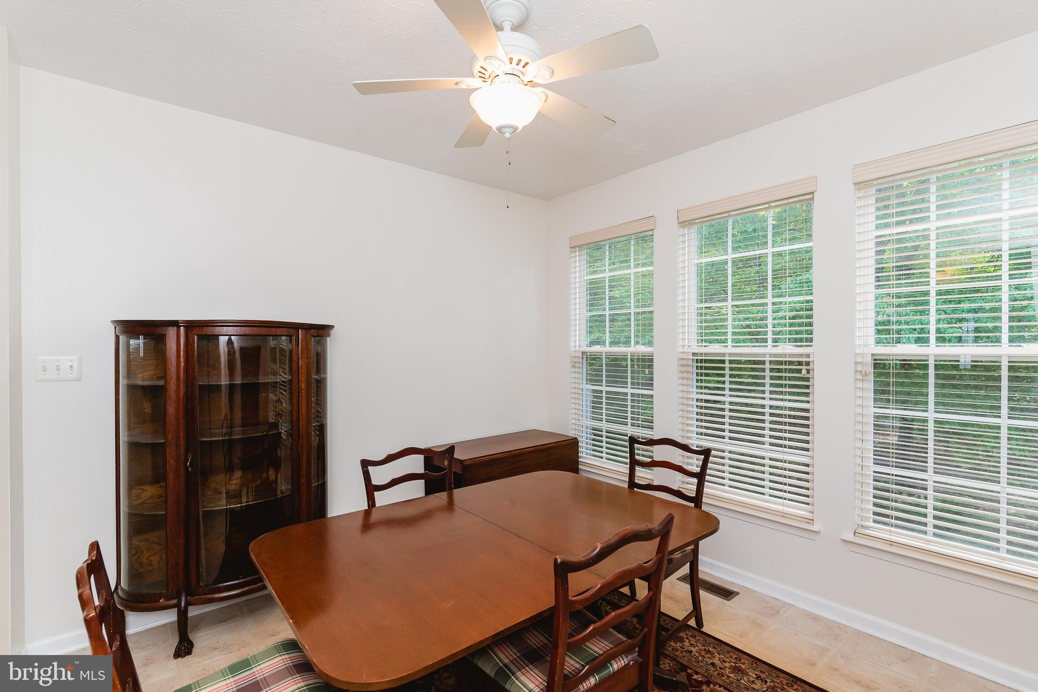 HOLLY WOODS - Residential