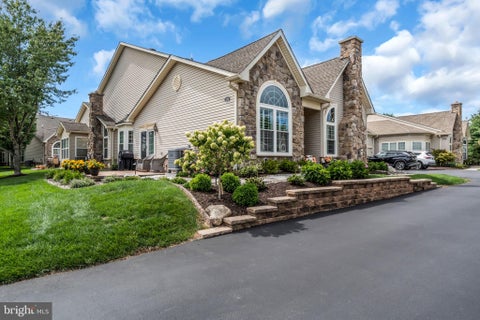 Townhouse For Sale - 235 Shady Brook Drive #153<br/> LANGHORNE, PA 19047
