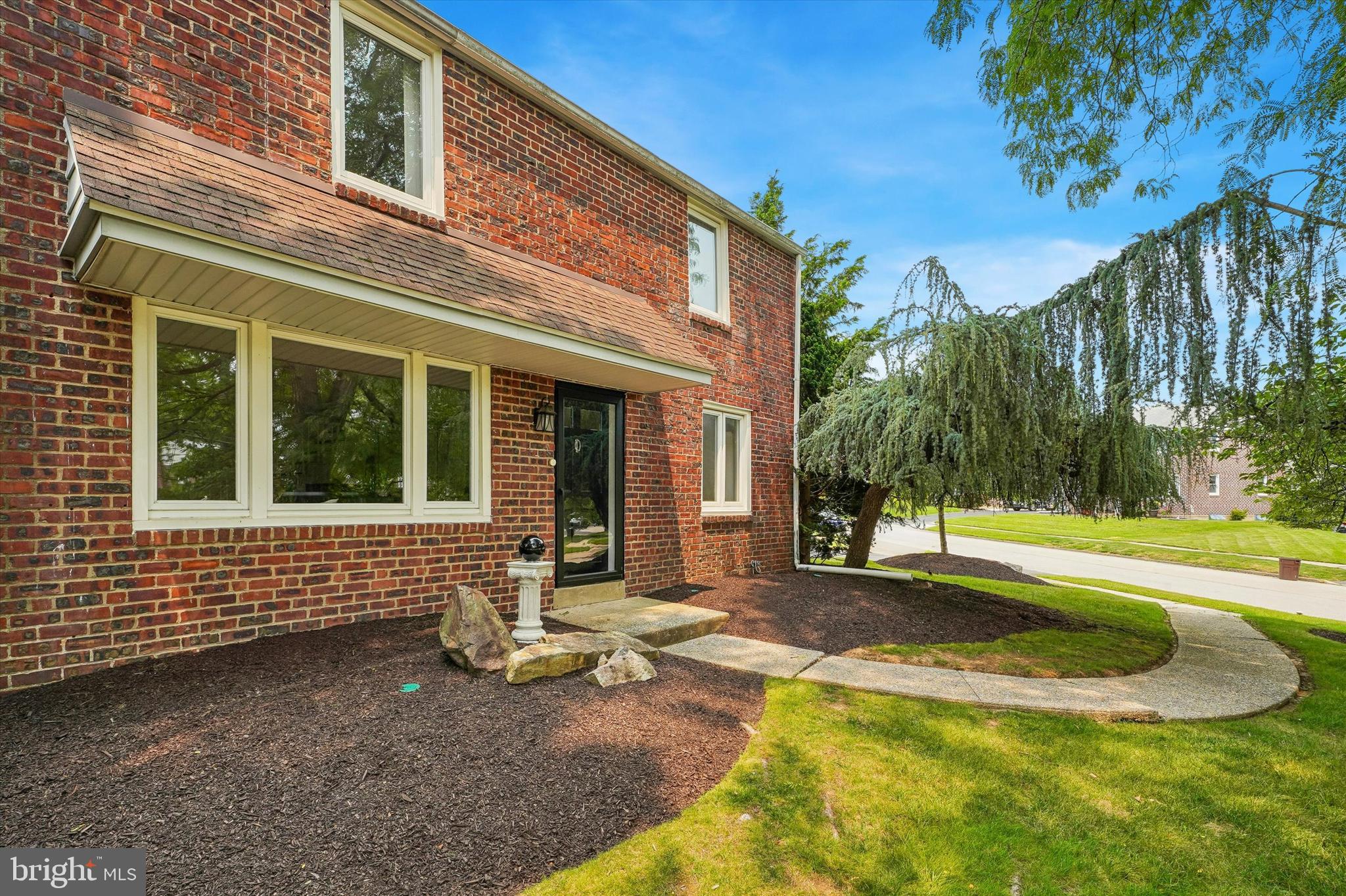 2600 WENDY ROAD