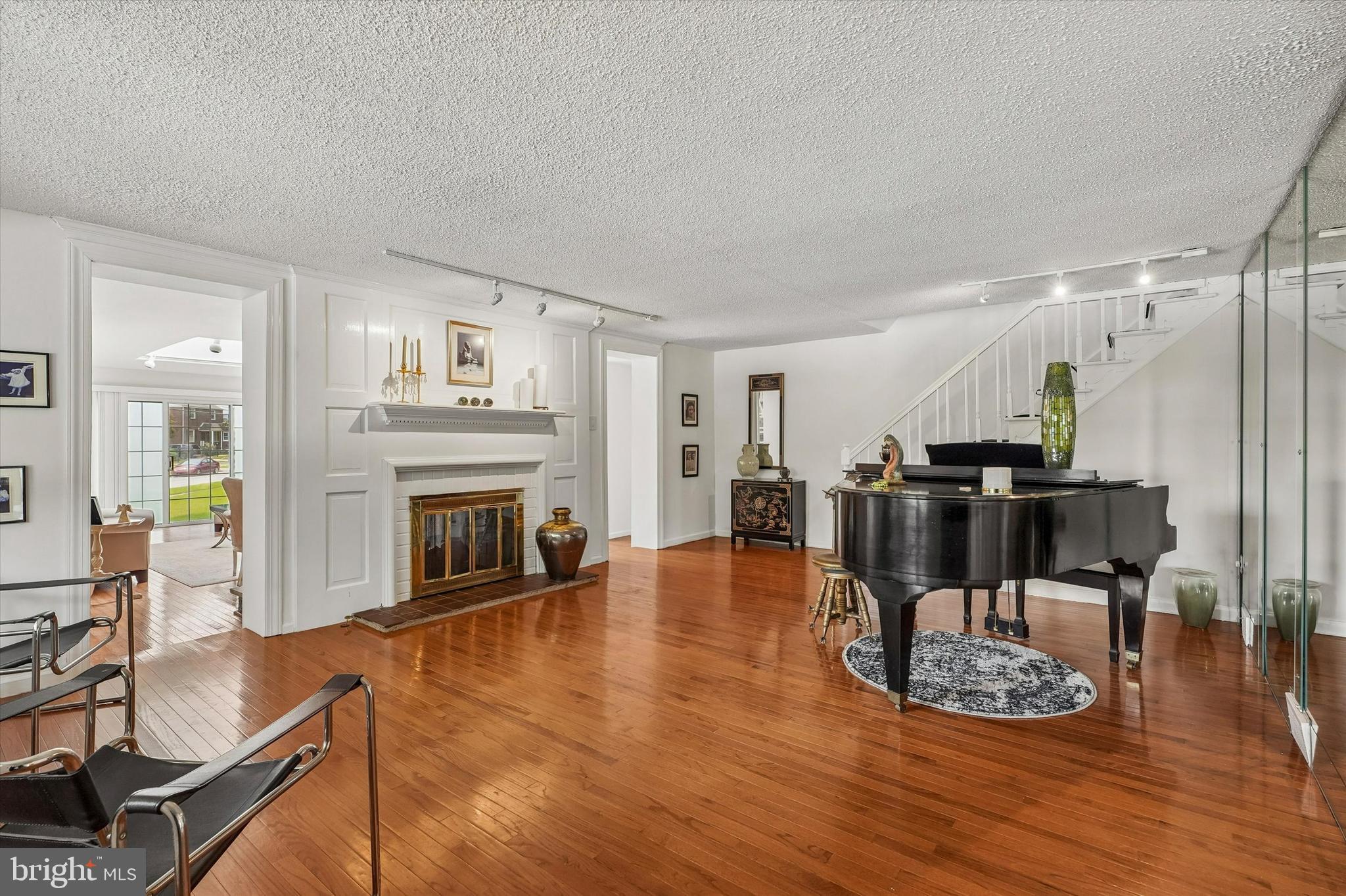 2600 WENDY ROAD