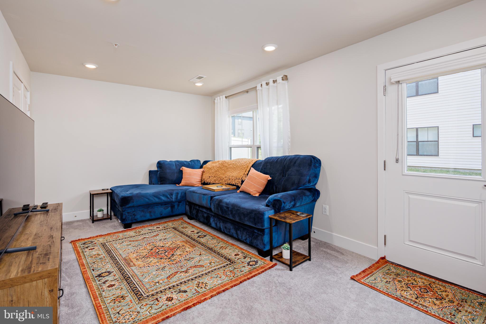 TANYARD SHORES - Residential