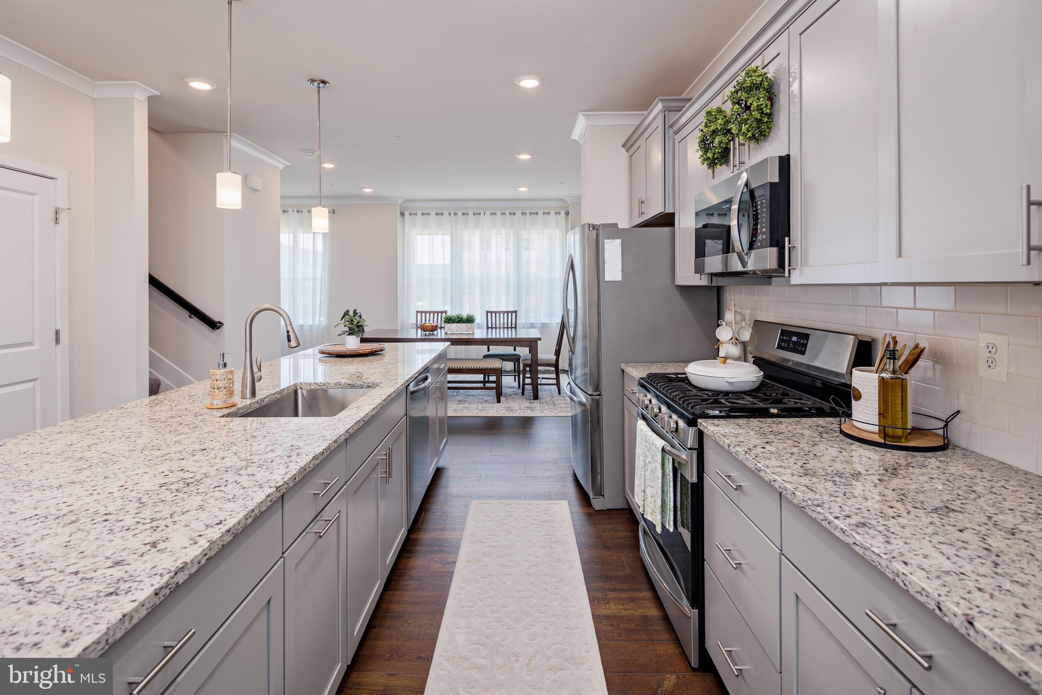 TANYARD SHORES - Residential