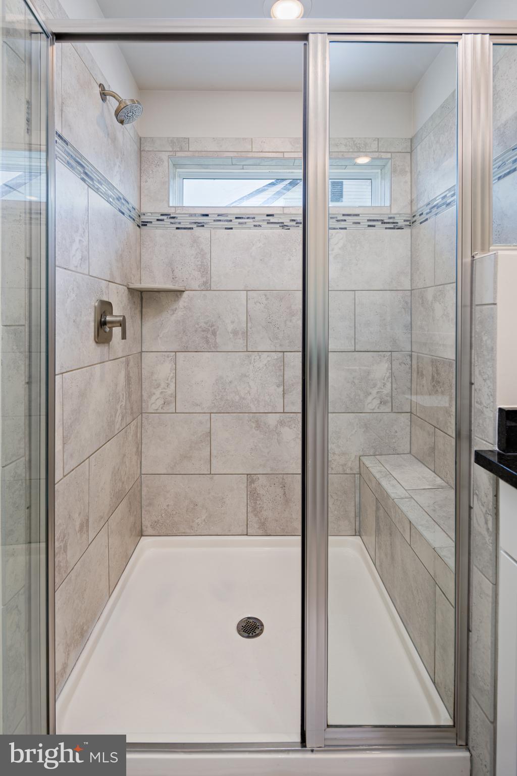 TANYARD SHORES - Residential