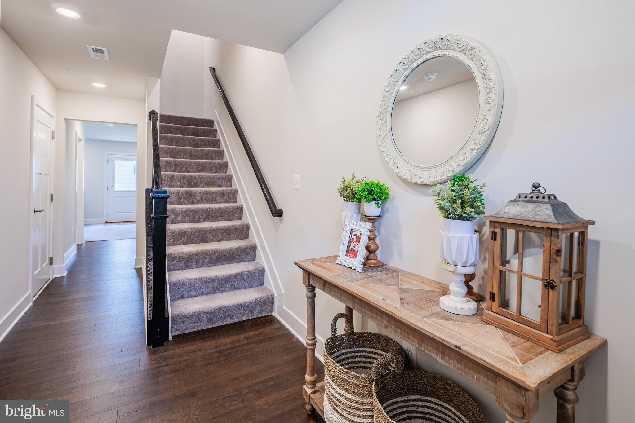 TANYARD SHORES - Residential