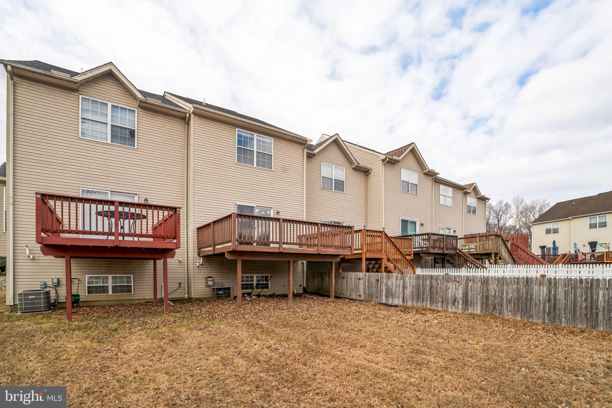 PERSIMMON CREEK - Residential