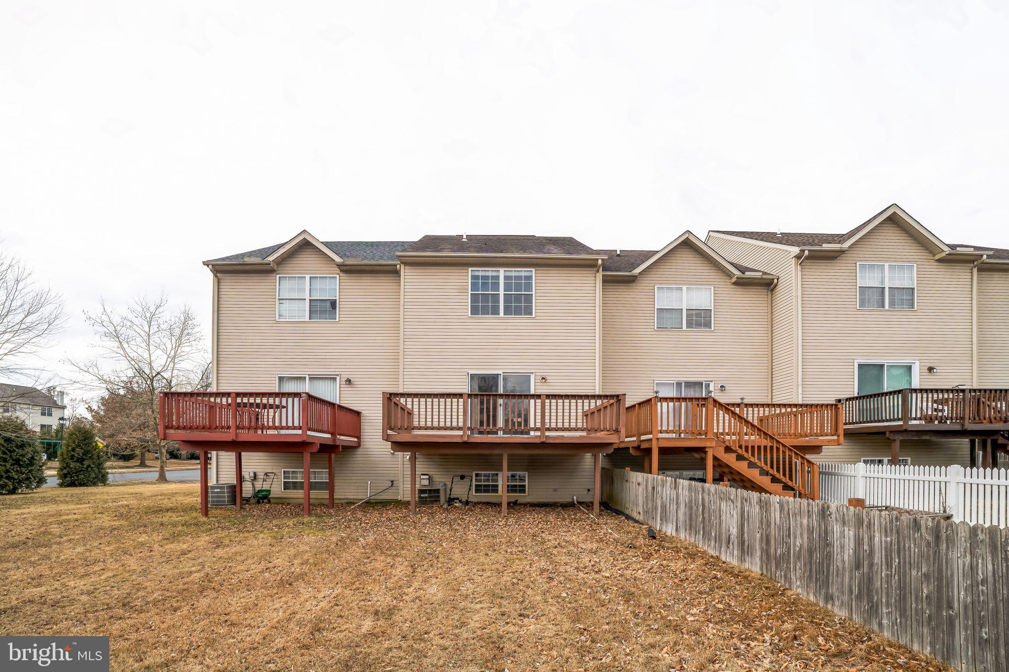 PERSIMMON CREEK - Residential