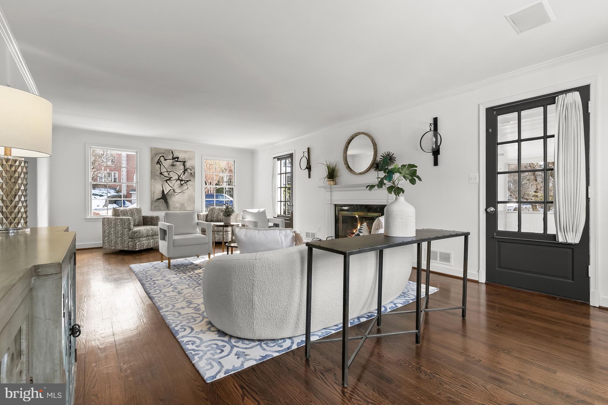 SPRING HILL - Residential