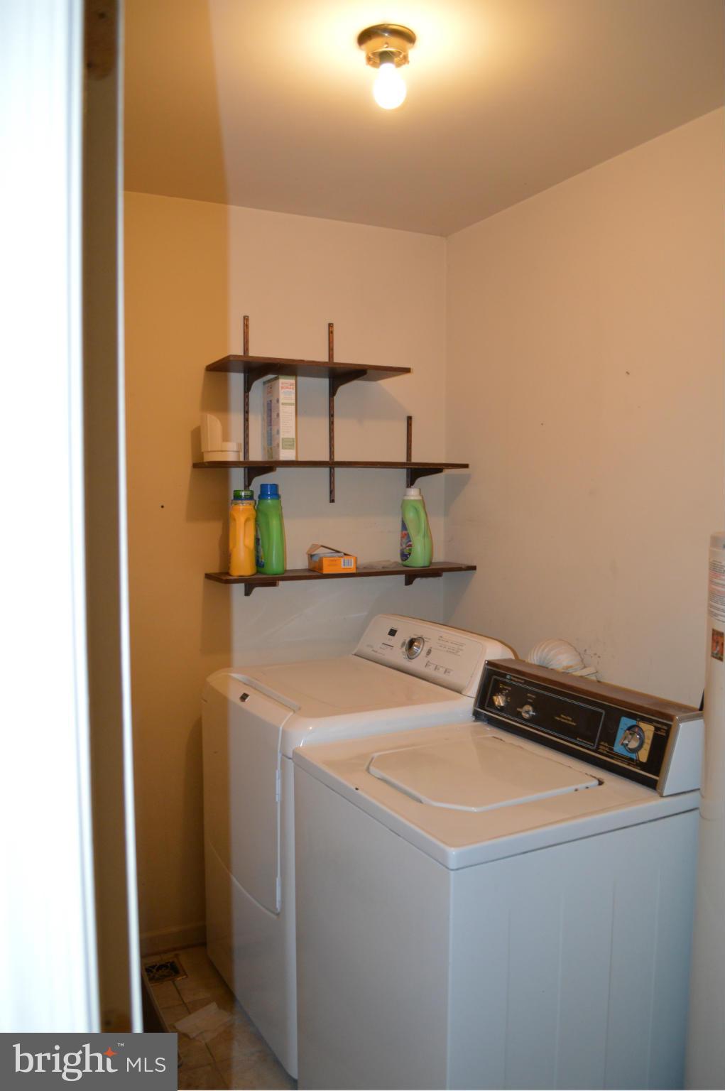 HERITAGE OAKS - Residential