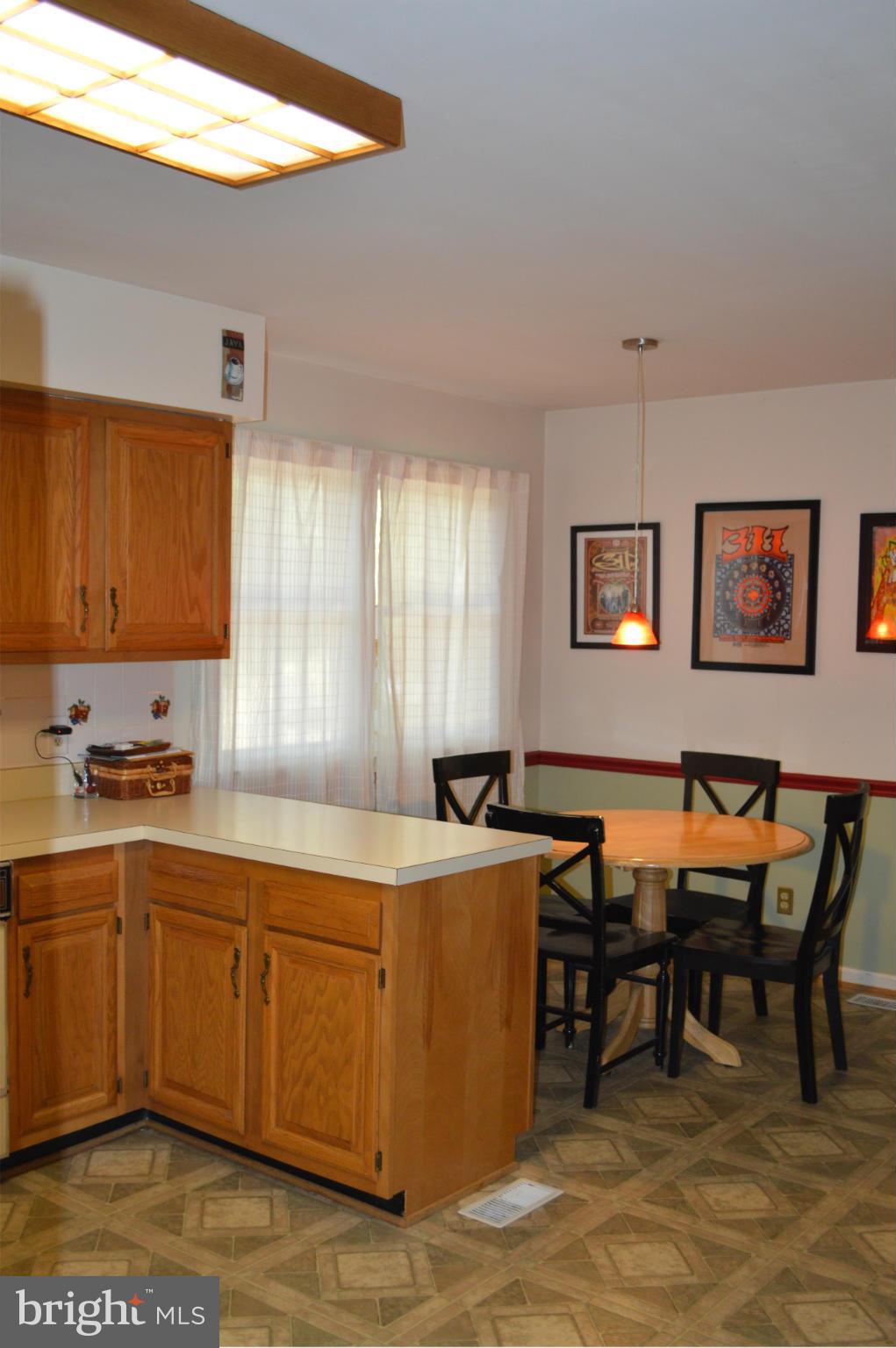 HERITAGE OAKS - Residential