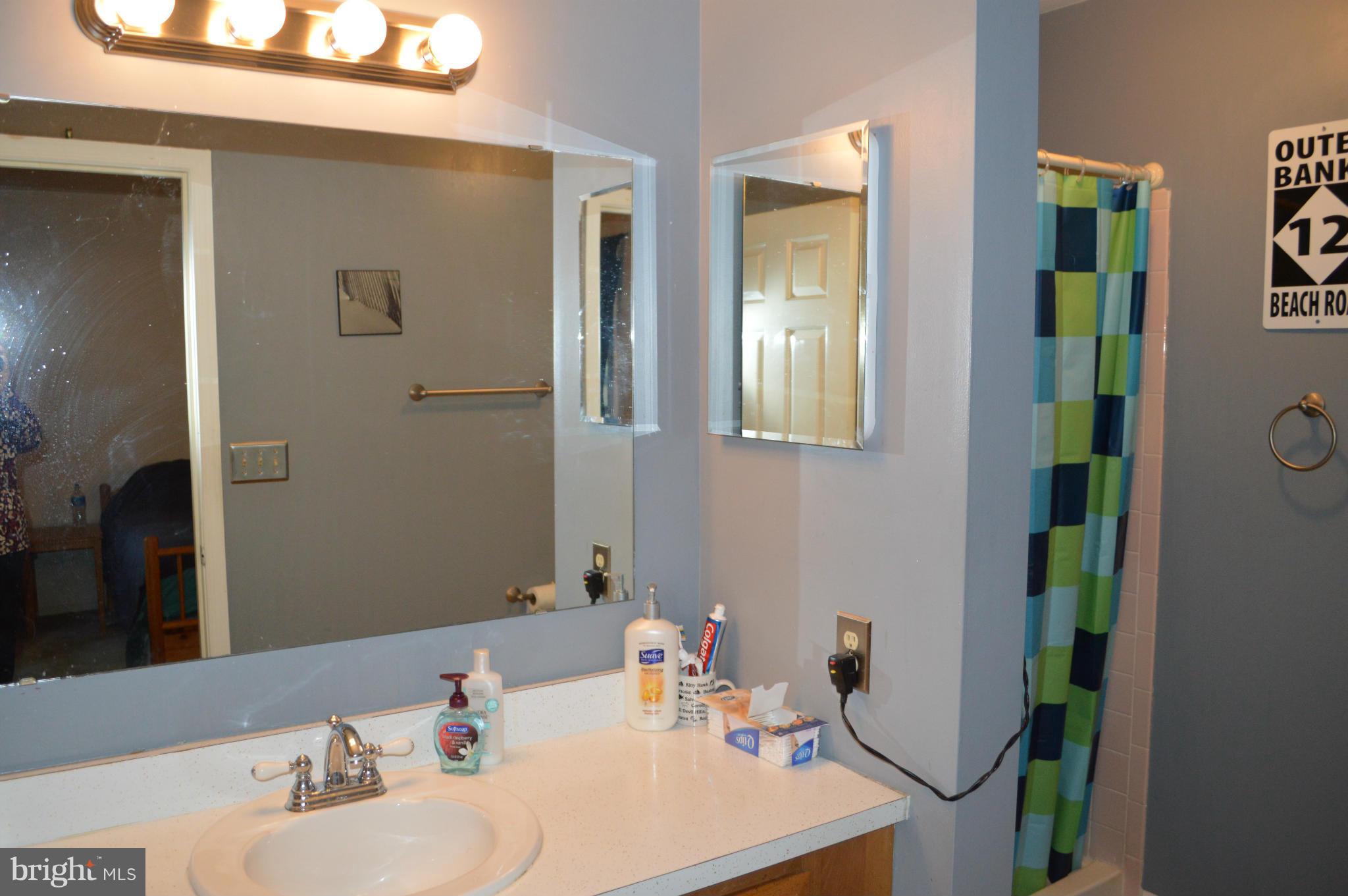 HERITAGE OAKS - Residential