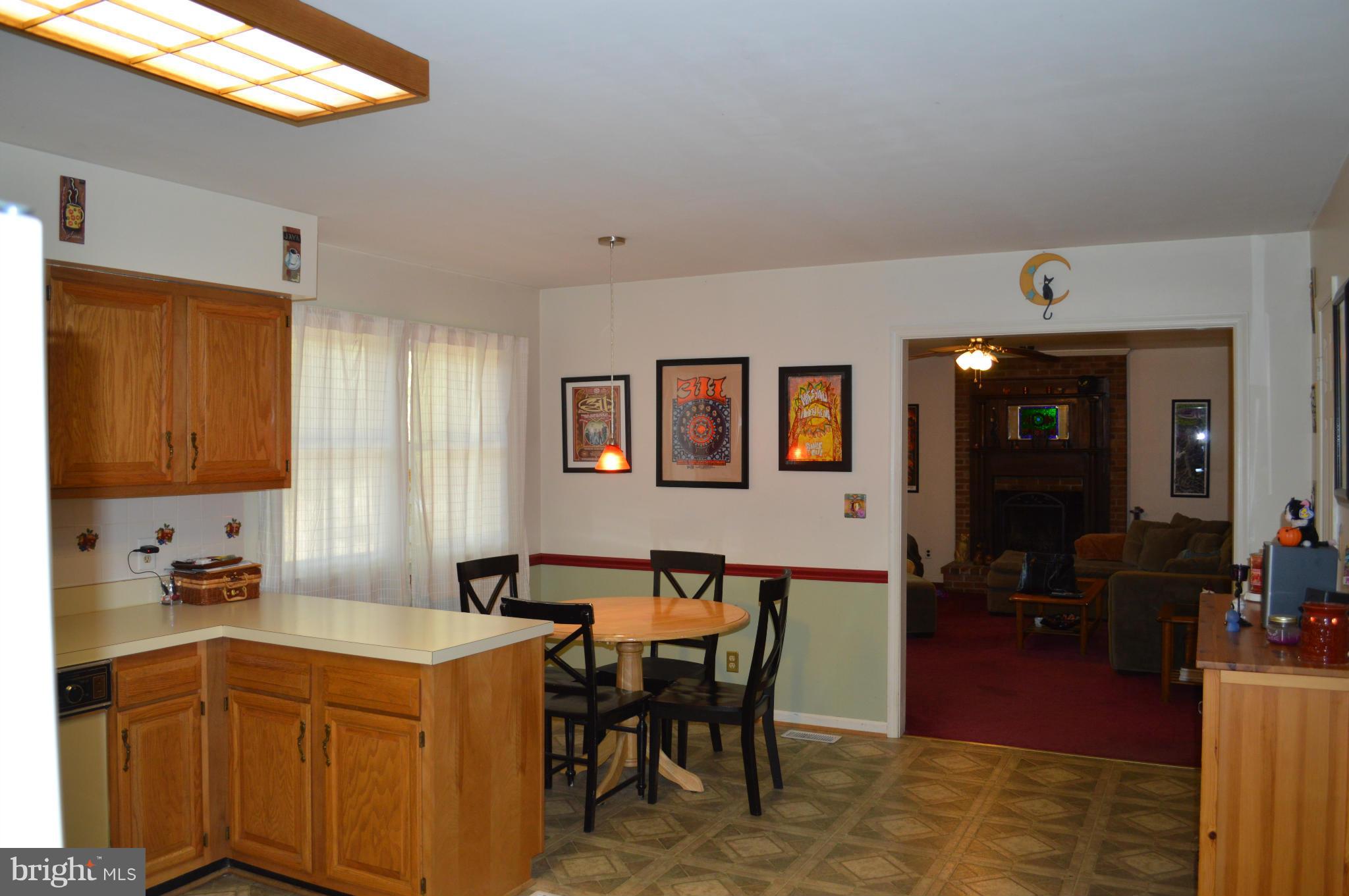 HERITAGE OAKS - Residential