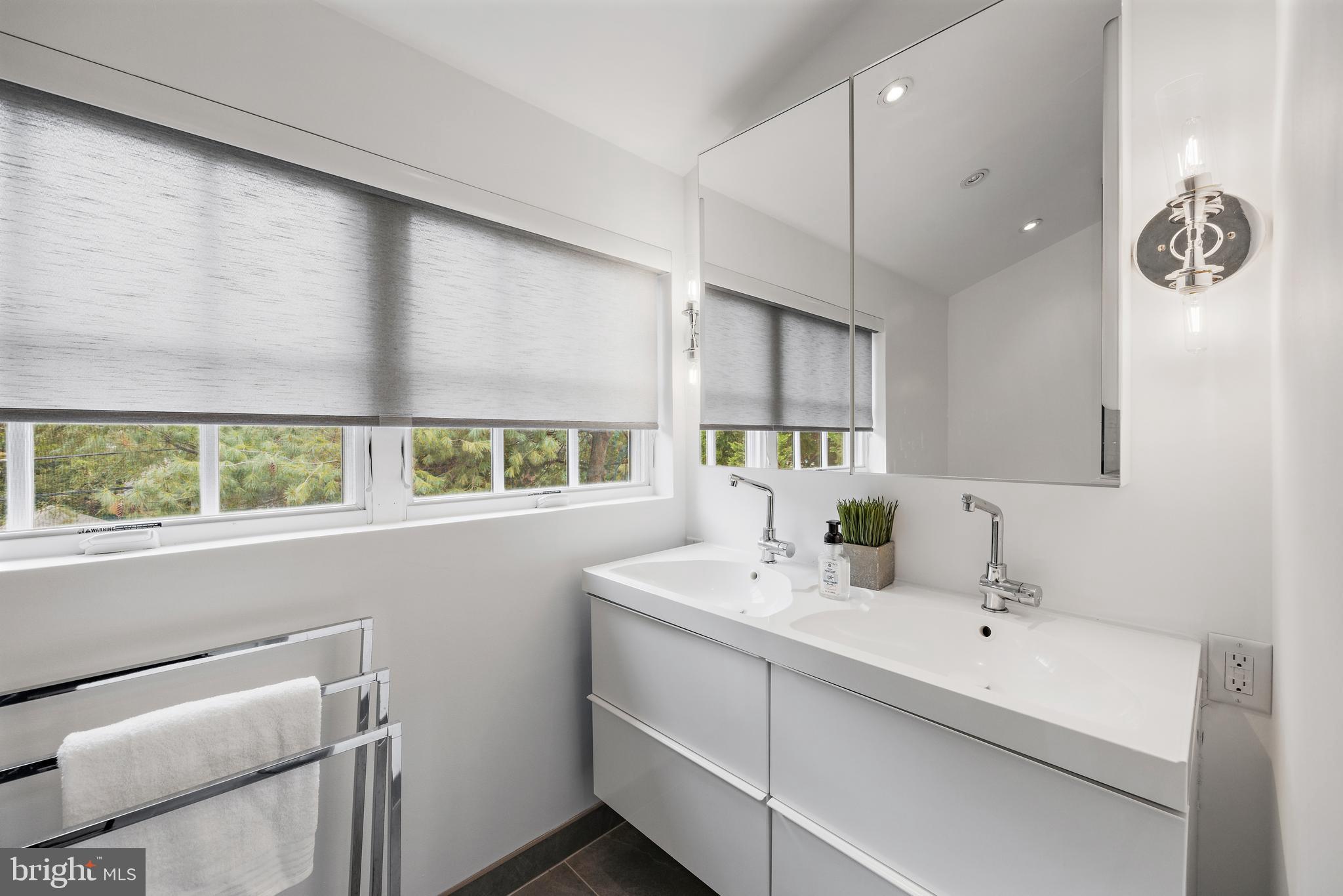 EASTPORT - Residential