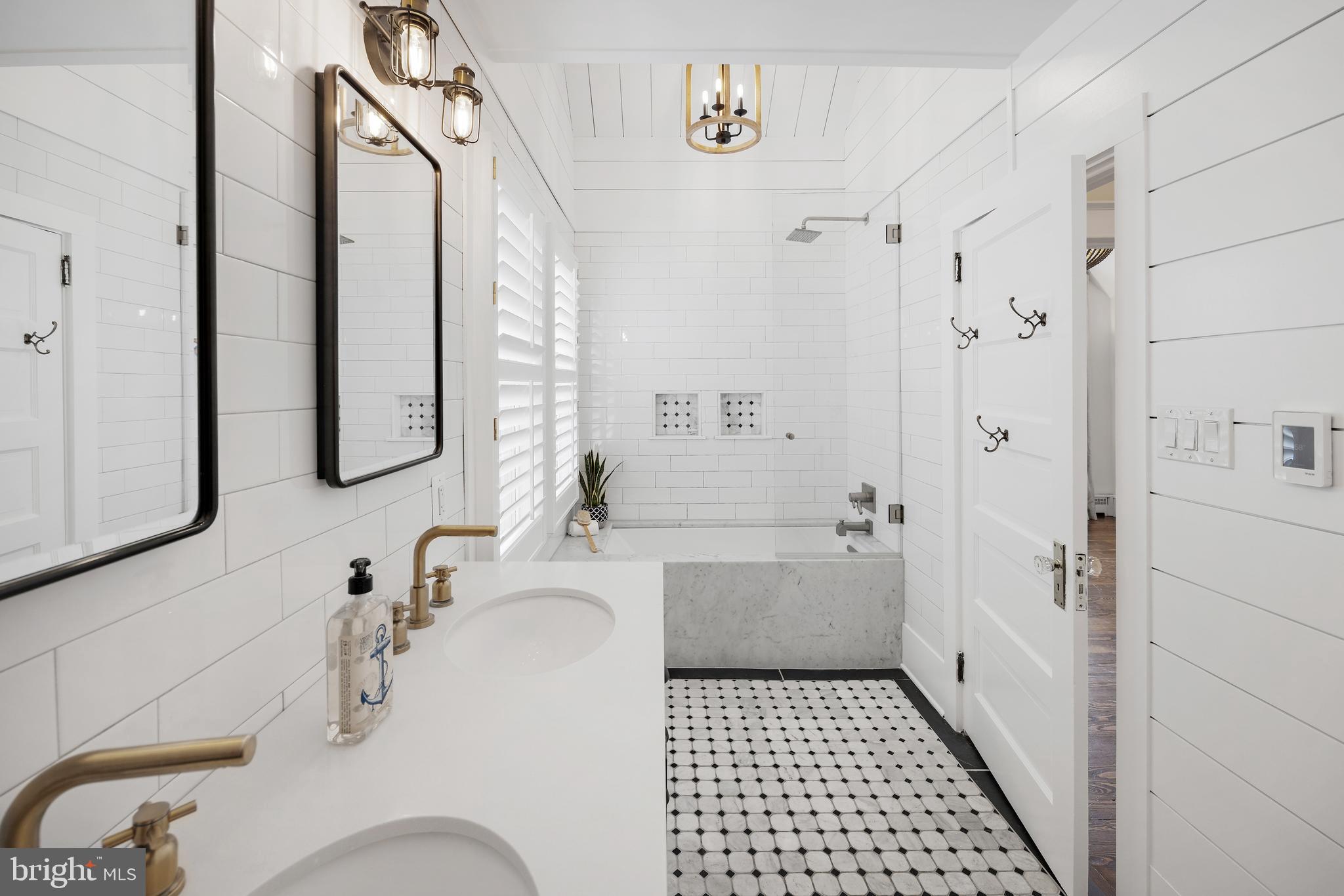 EASTPORT - Residential