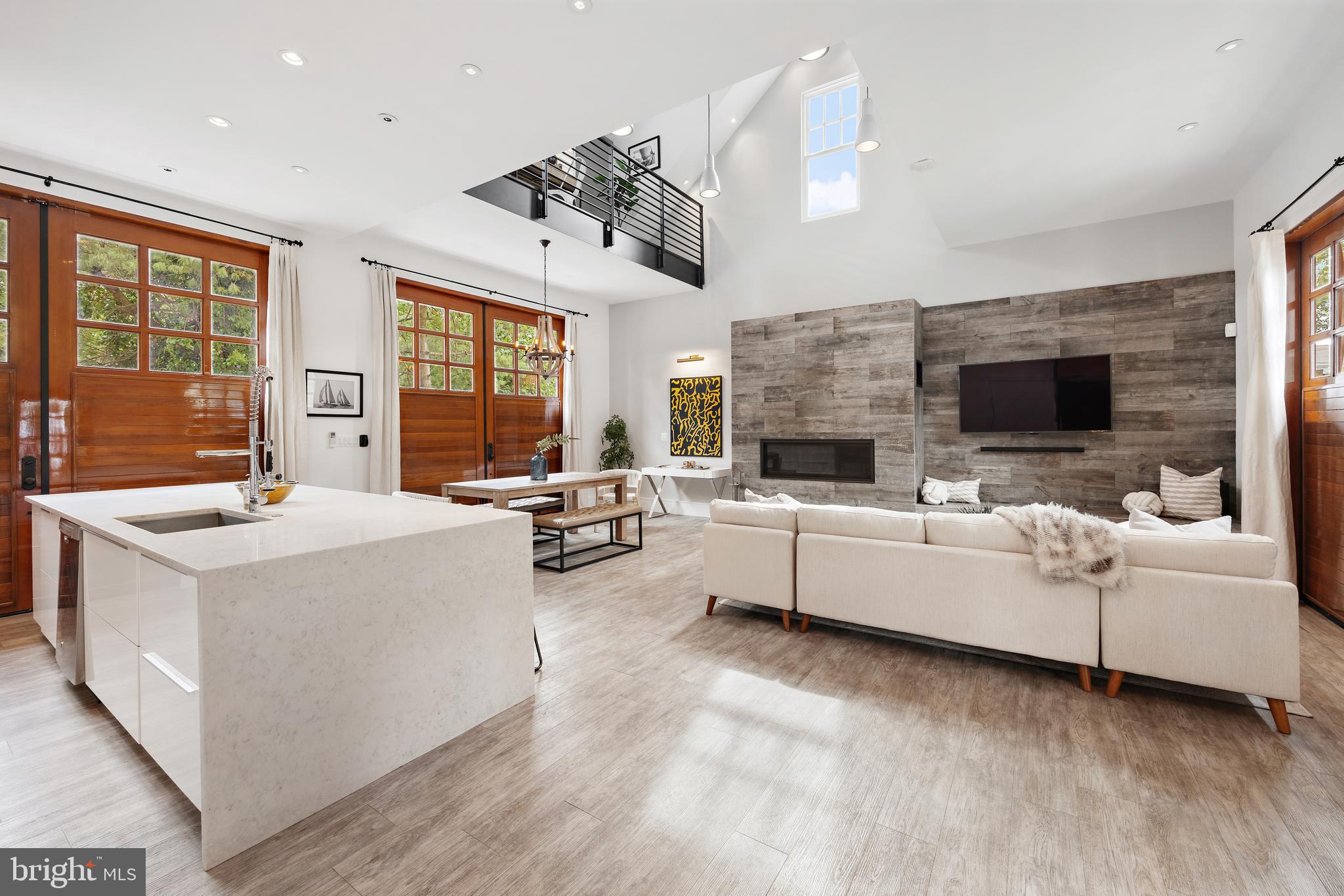 EASTPORT - Residential