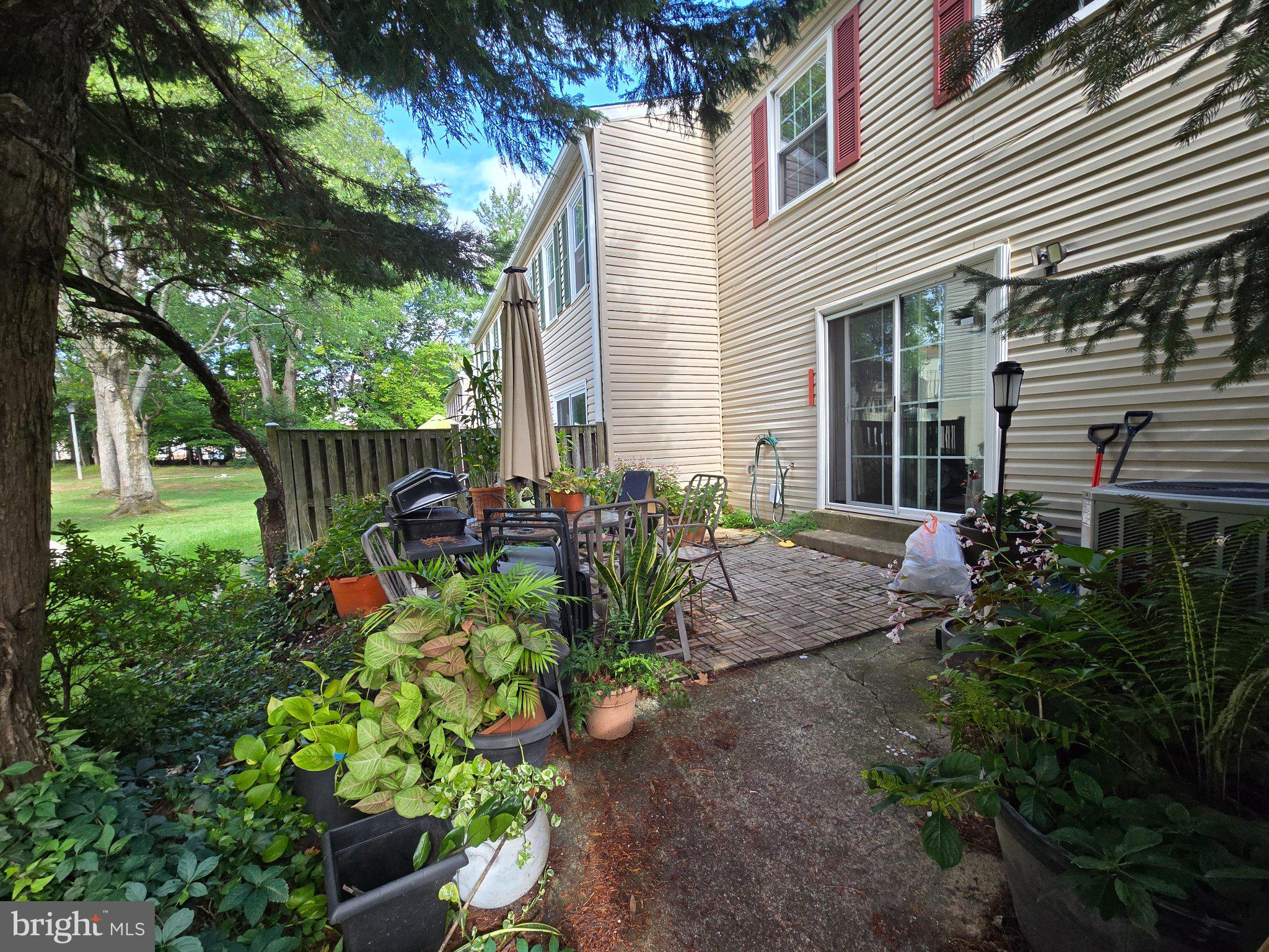 6342 PINE VIEW COURT