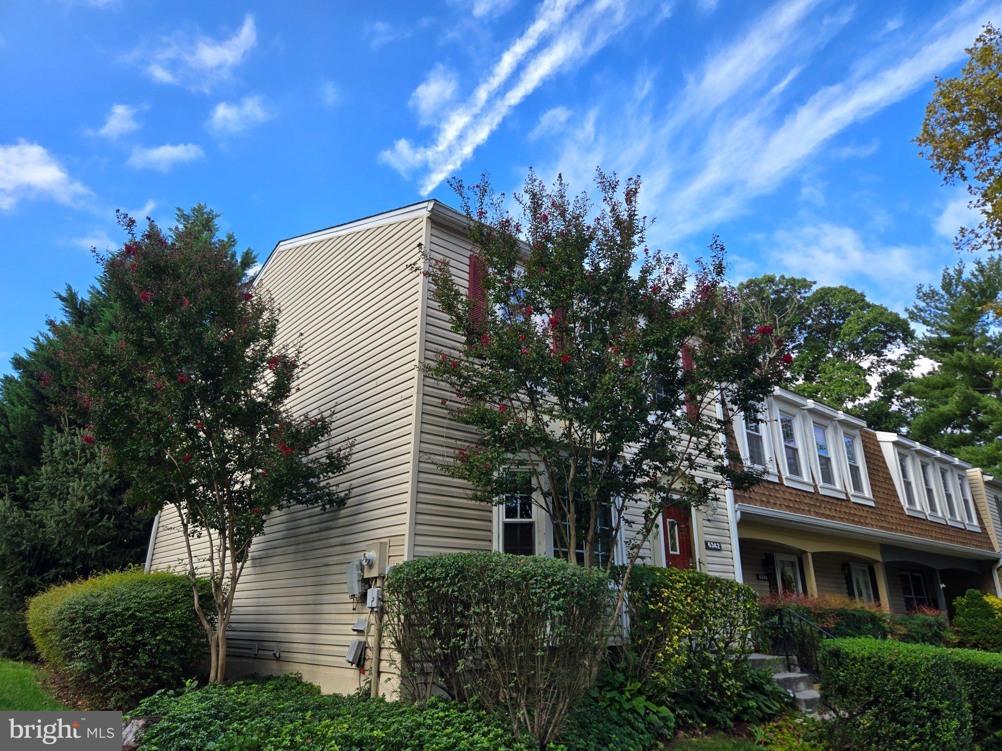 6342 PINE VIEW COURT