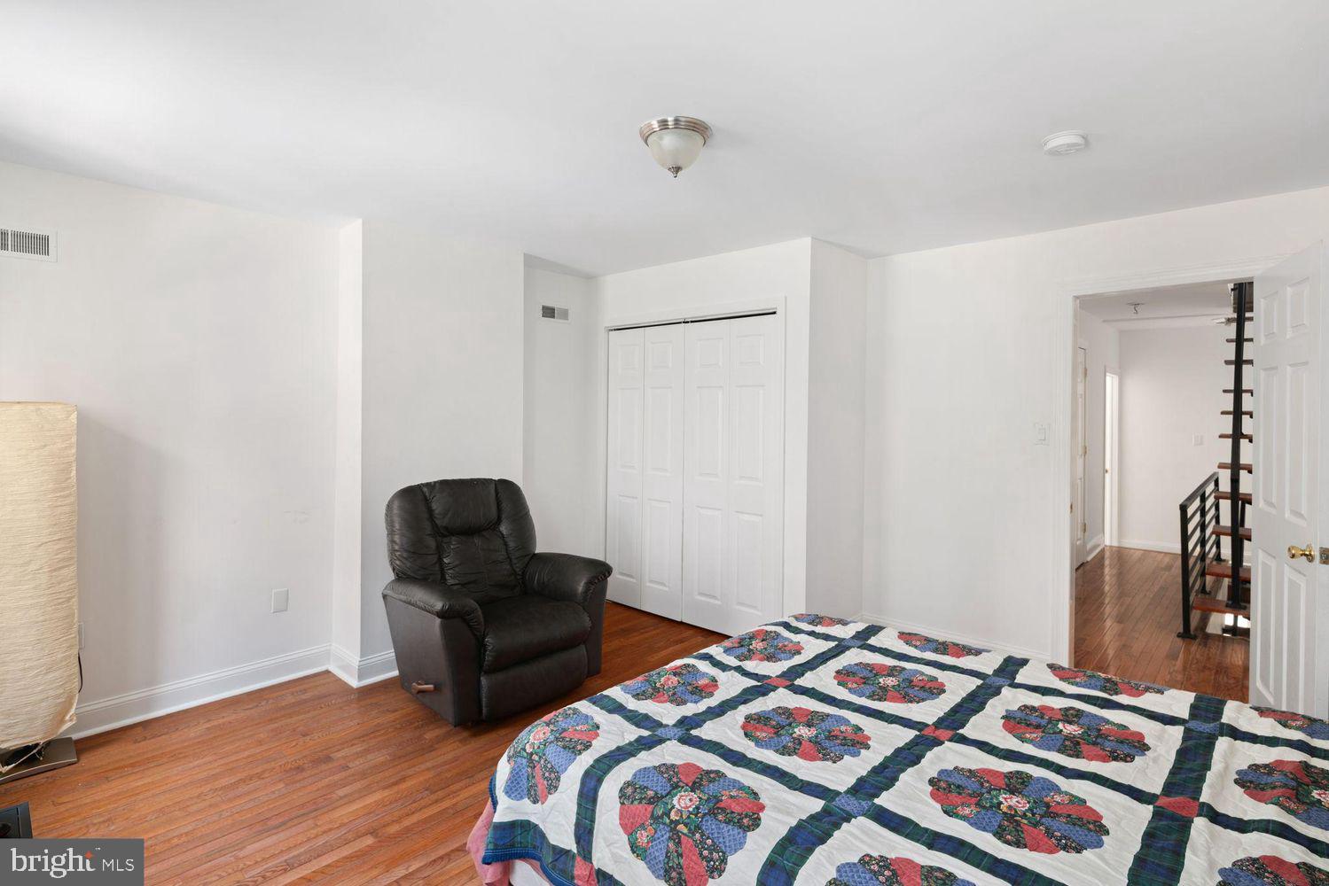 GRADUATE HOSPITAL - Residential