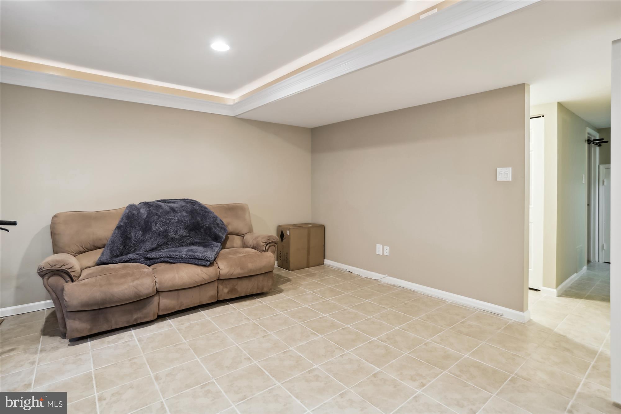 GROSVENOR PARK - Residential Lease