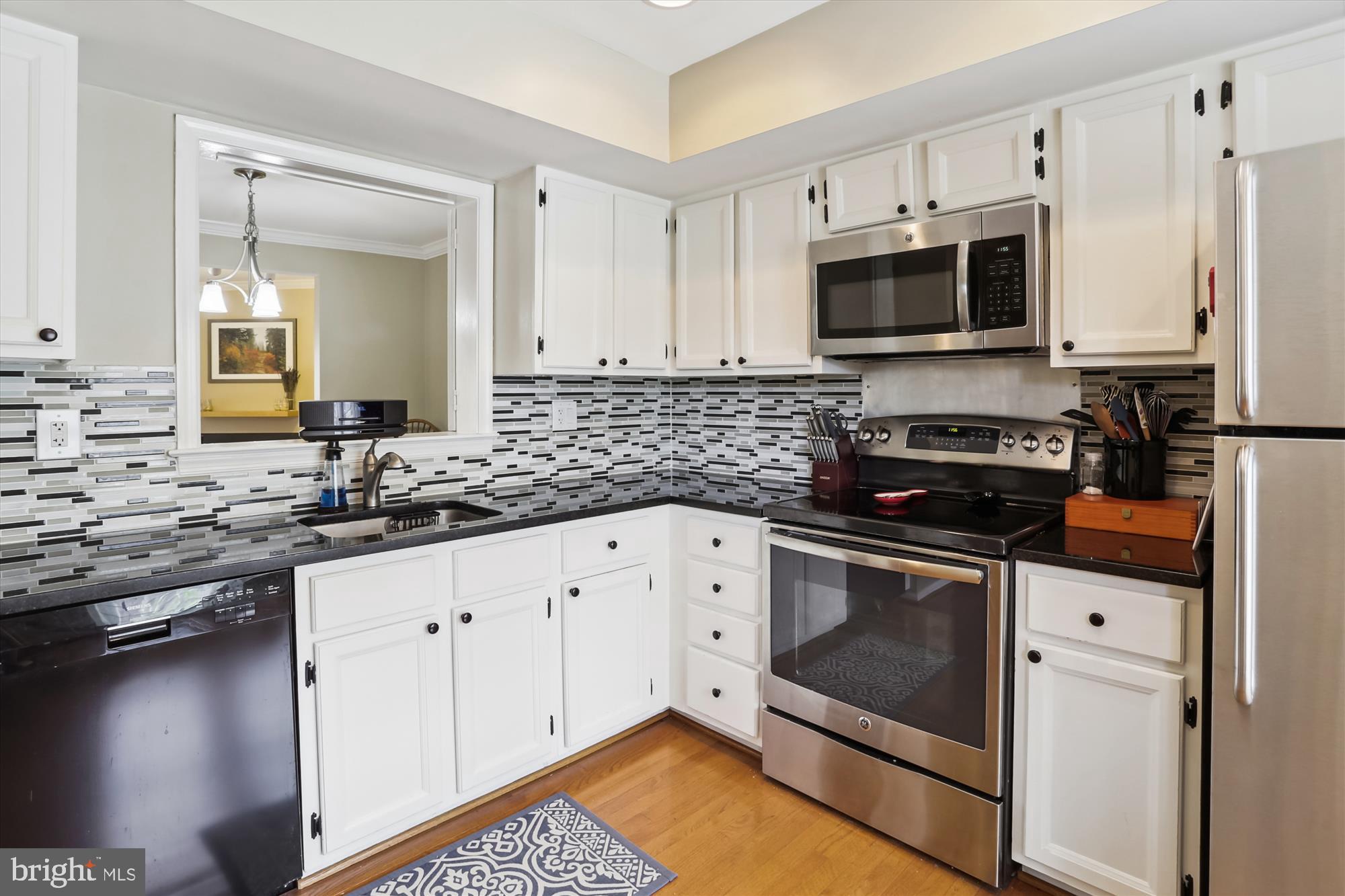 GROSVENOR PARK - Residential Lease