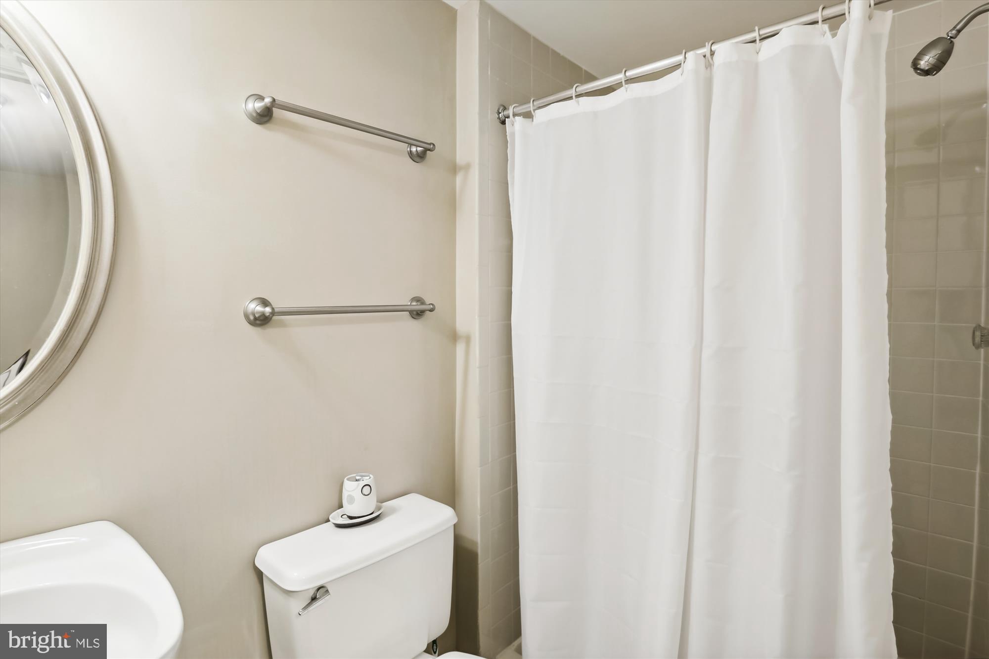 GROSVENOR PARK - Residential Lease