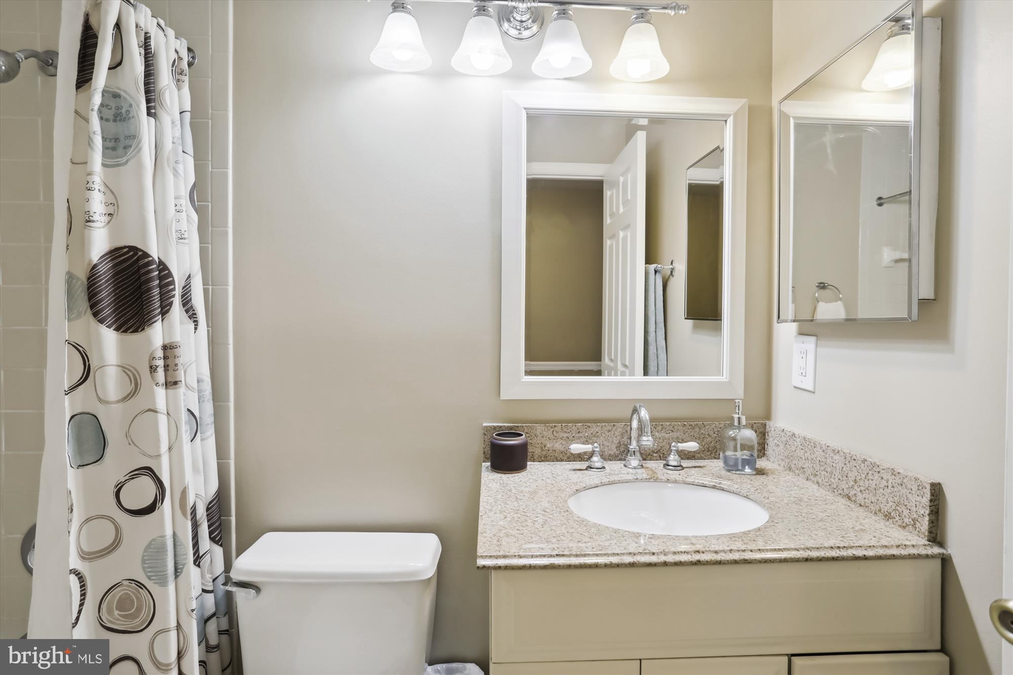 GROSVENOR PARK - Residential Lease