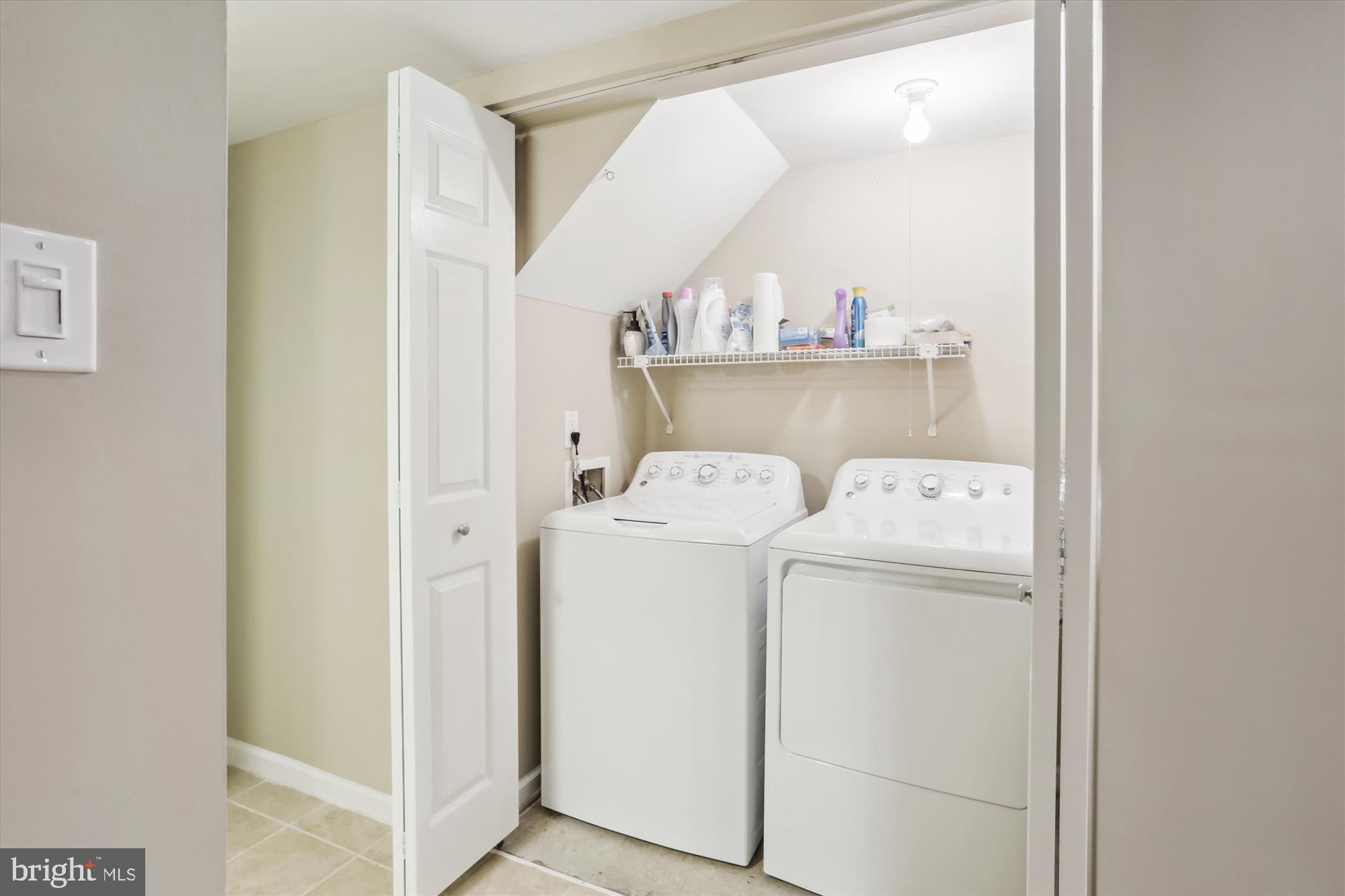 GROSVENOR PARK - Residential Lease