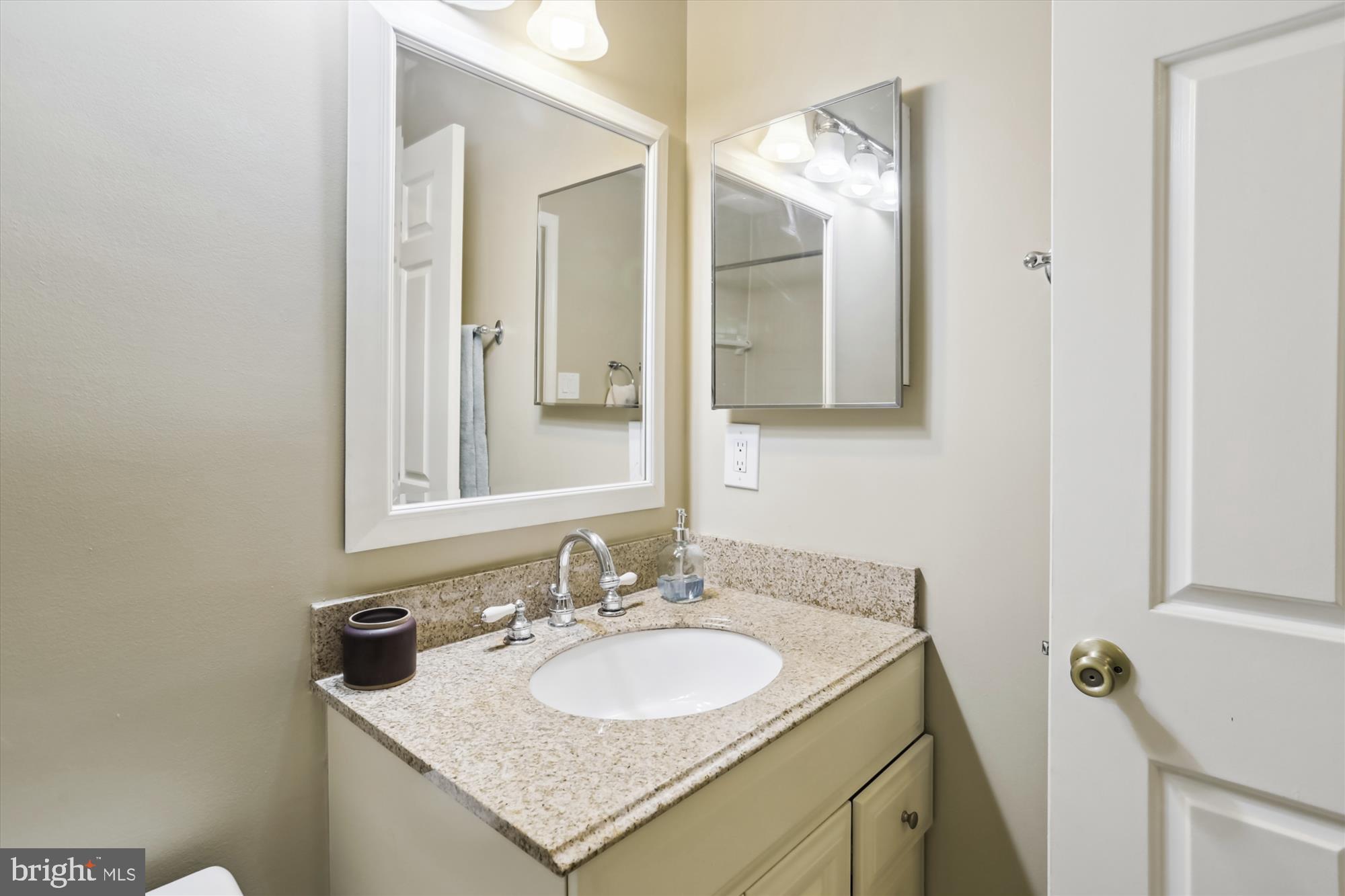 GROSVENOR PARK - Residential Lease