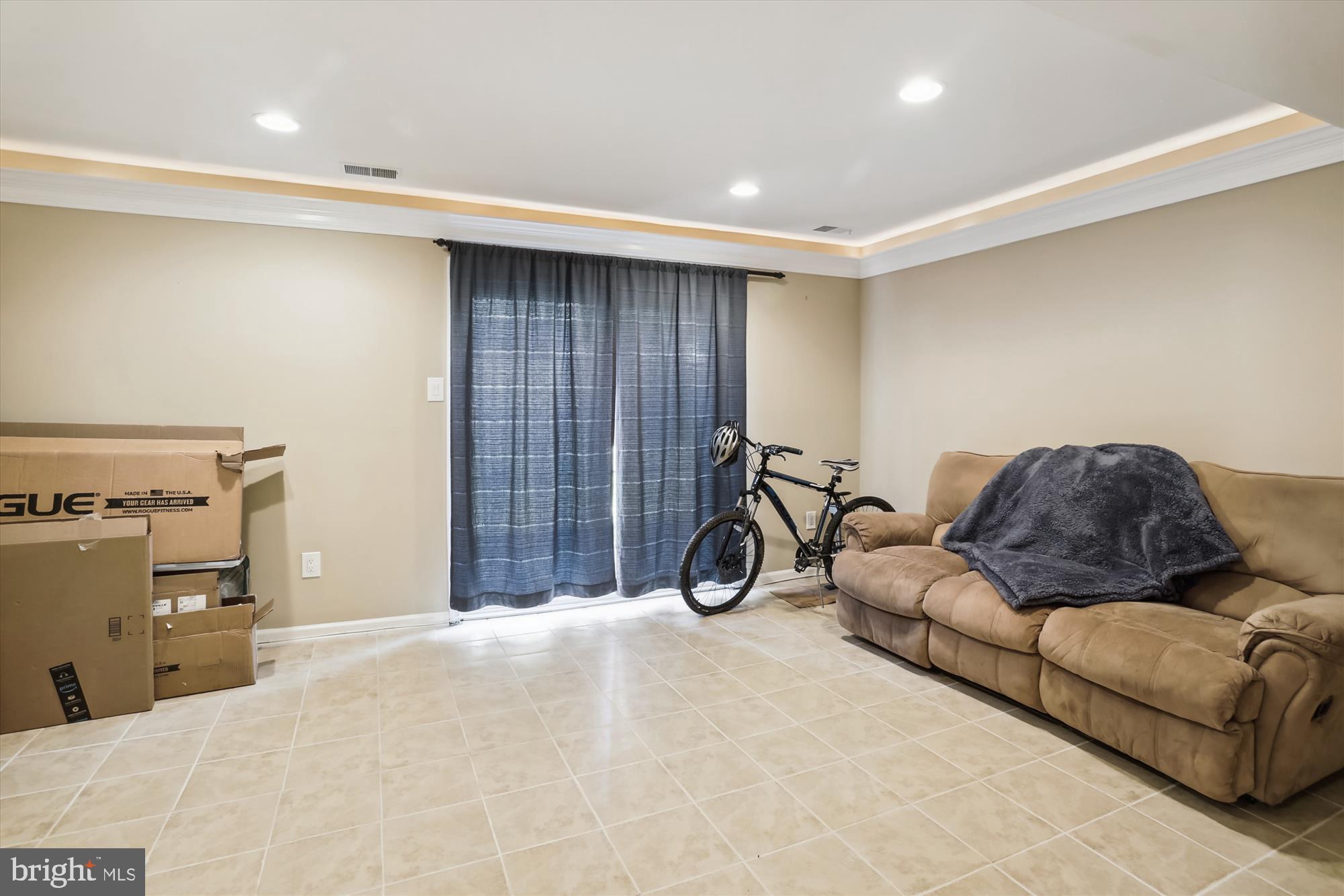 GROSVENOR PARK - Residential Lease