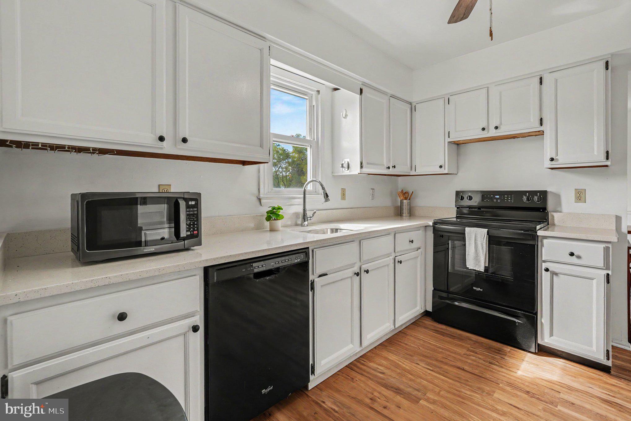 308 HAMPTON CIRCLE