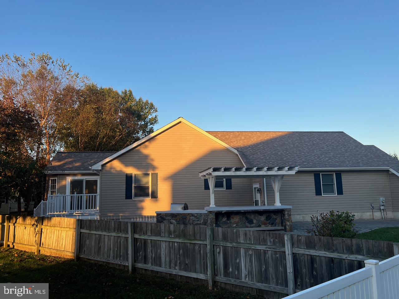 OVERBROOK SHORES - Residential Lease